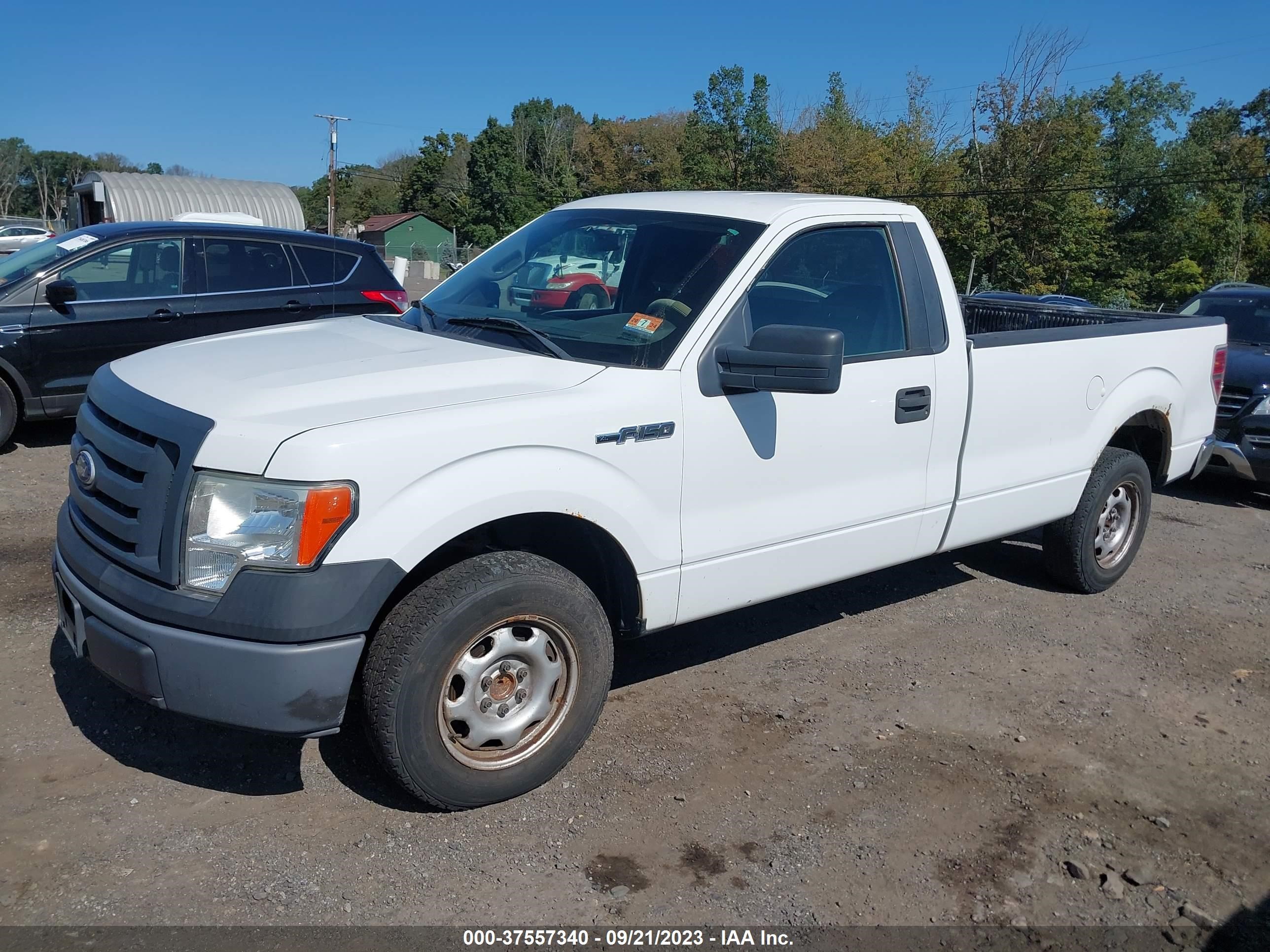 Photo 1 VIN: 1FTMF1CW9AKC36321 - FORD F-150 