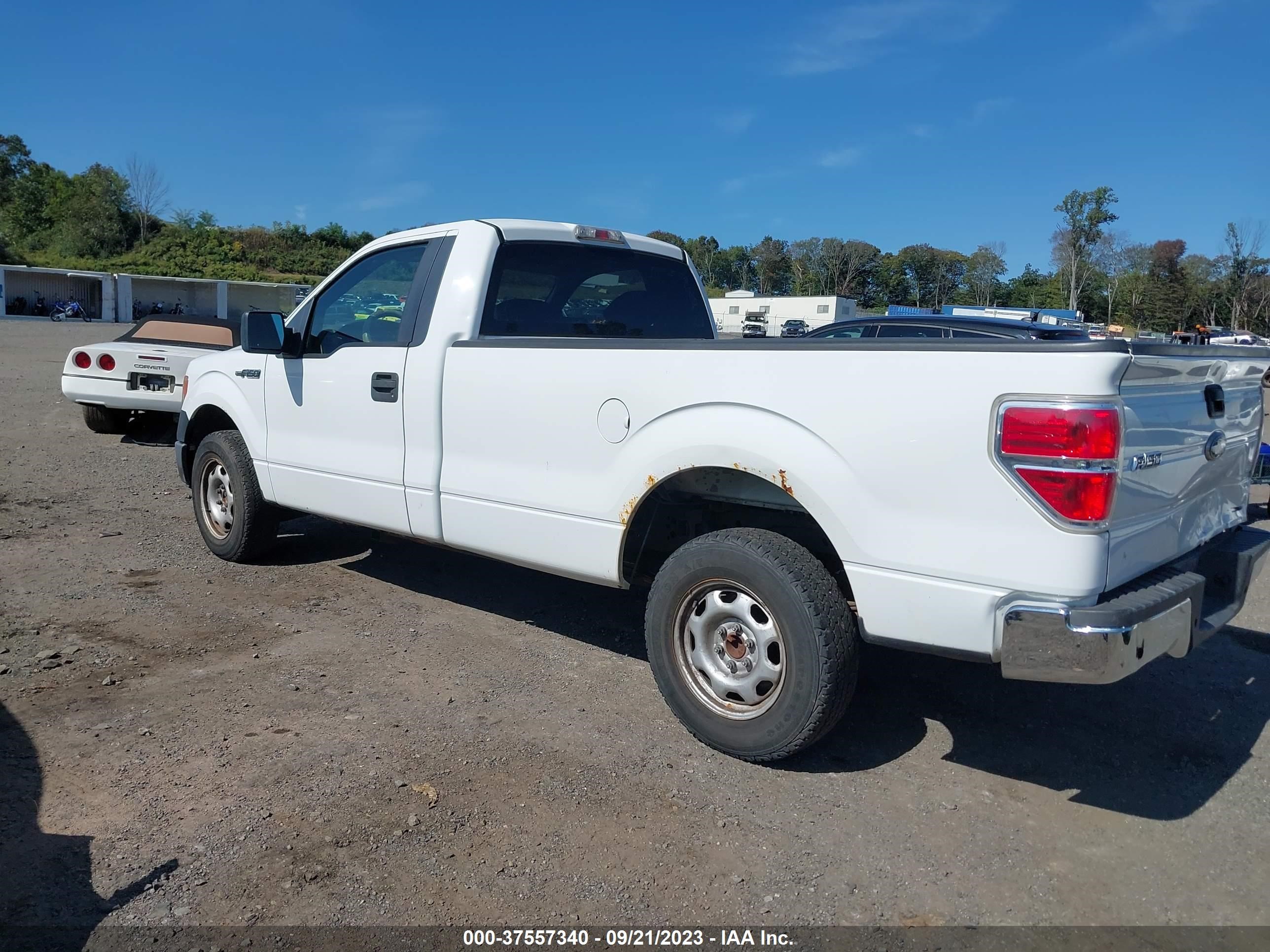 Photo 2 VIN: 1FTMF1CW9AKC36321 - FORD F-150 