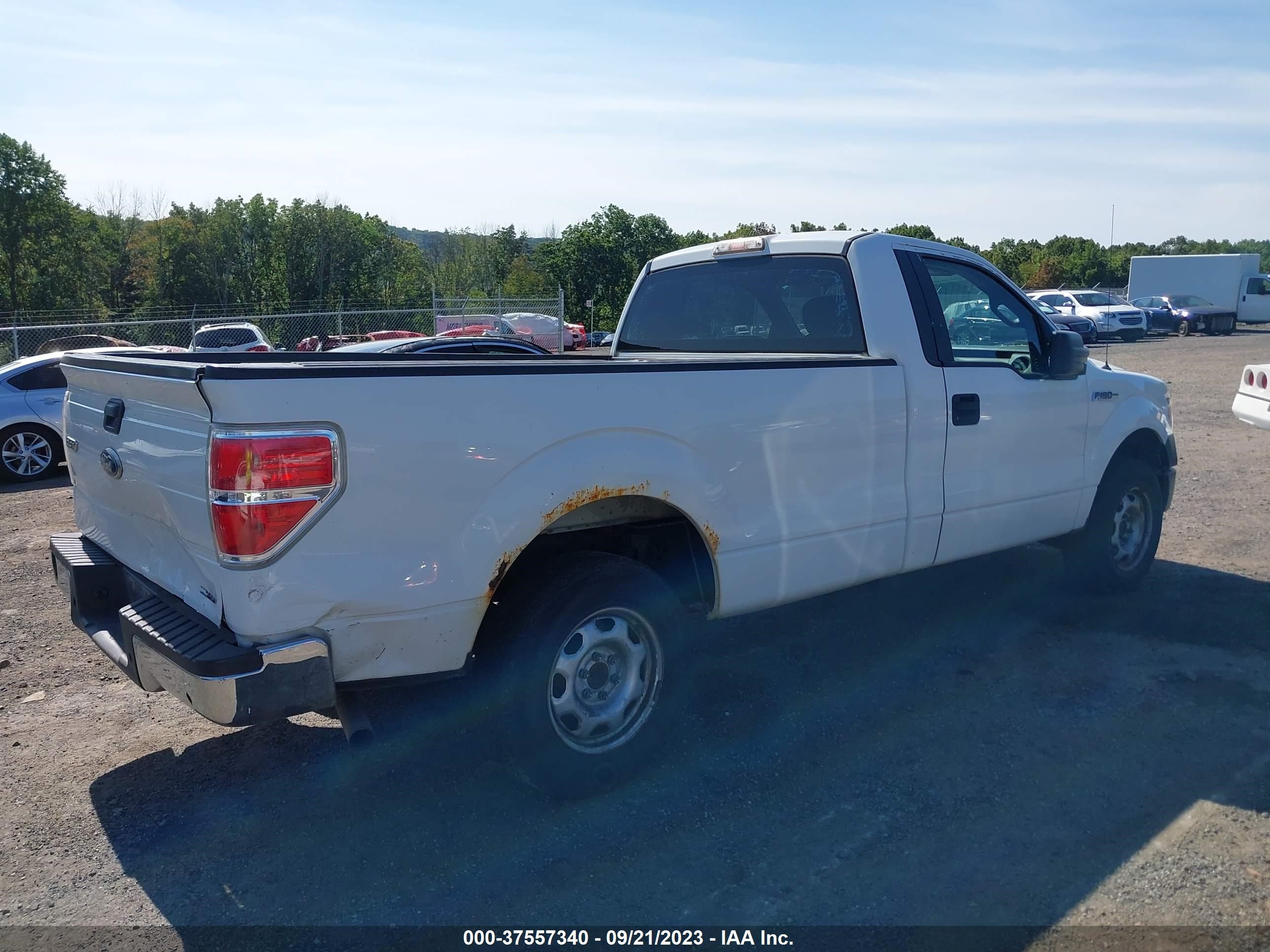 Photo 3 VIN: 1FTMF1CW9AKC36321 - FORD F-150 