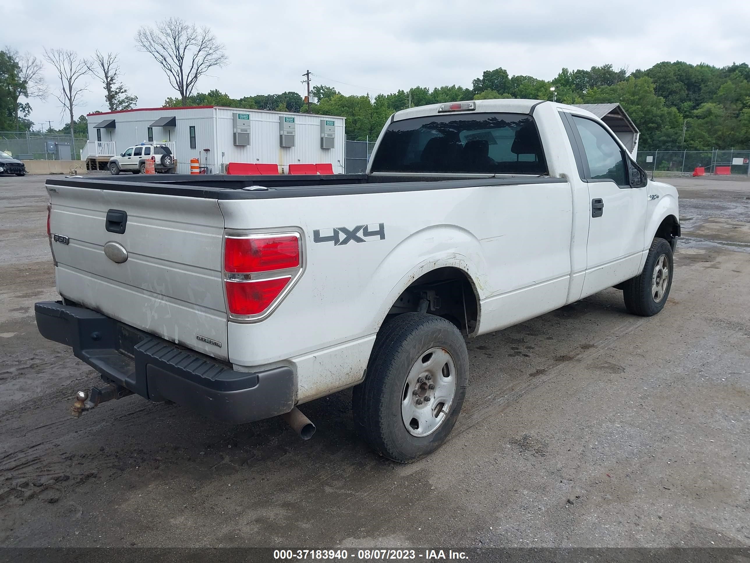 Photo 3 VIN: 1FTMF1EM1CKD28456 - FORD F-150 