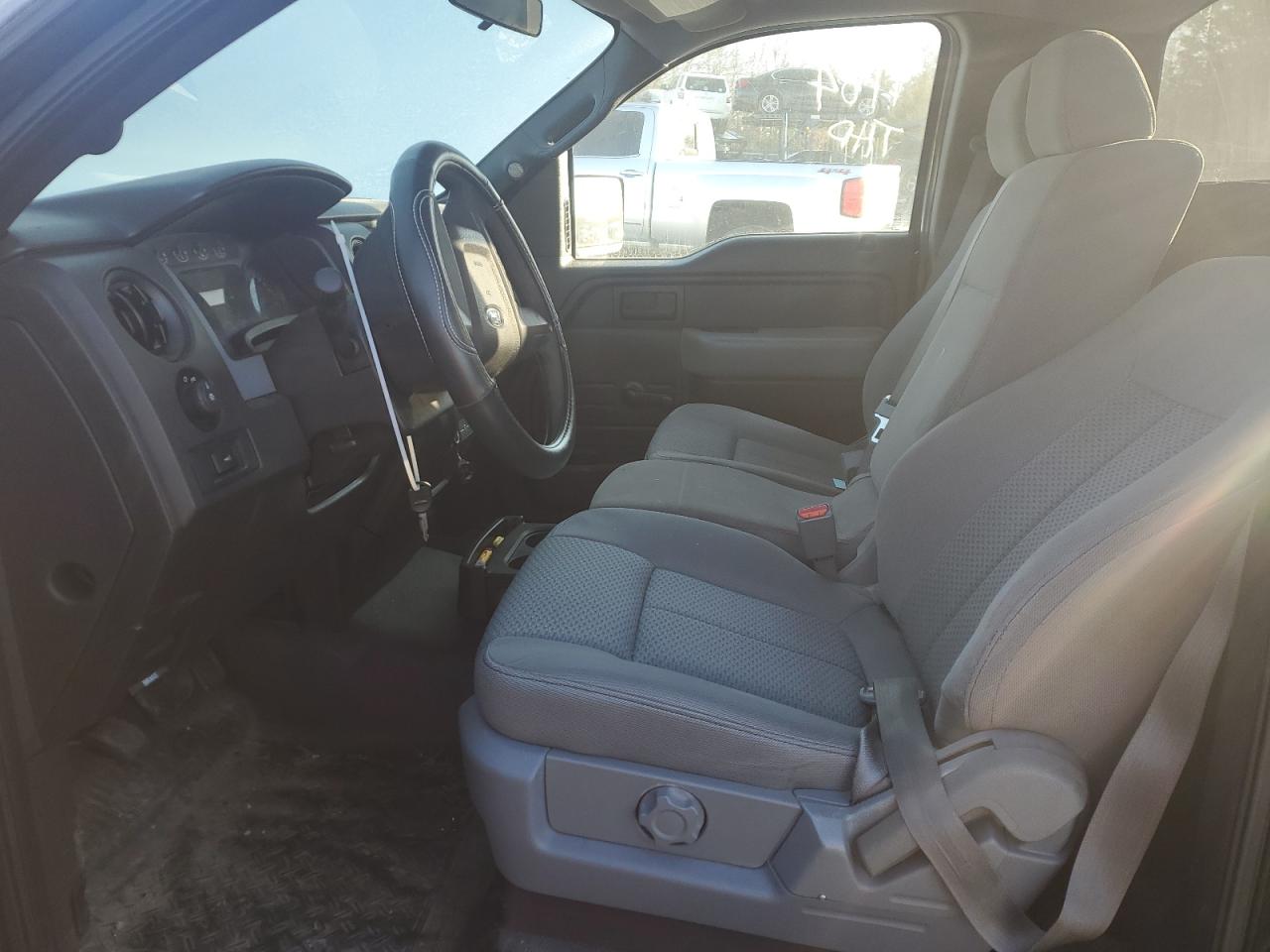 Photo 6 VIN: 1FTMF1EM9DKF00671 - FORD F-150 