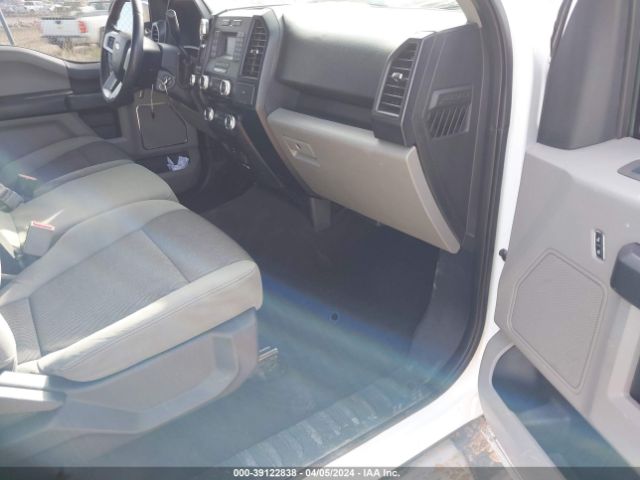 Photo 4 VIN: 1FTMF1EP4GKE91683 - FORD F-150 