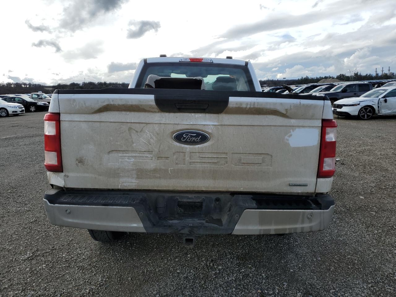 Photo 5 VIN: 1FTMF1EP6PKD98342 - FORD F-150 