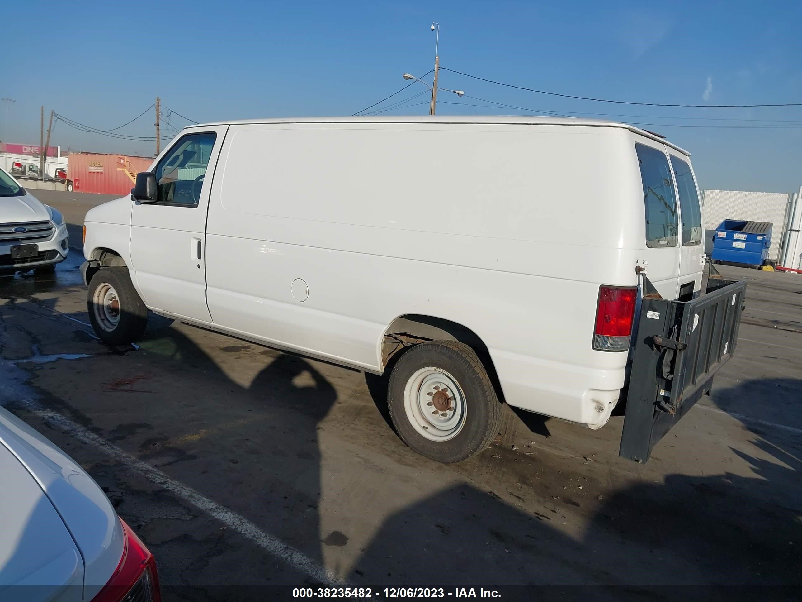 Photo 2 VIN: 1FTNE14W37DB21460 - FORD ECONOLINE 