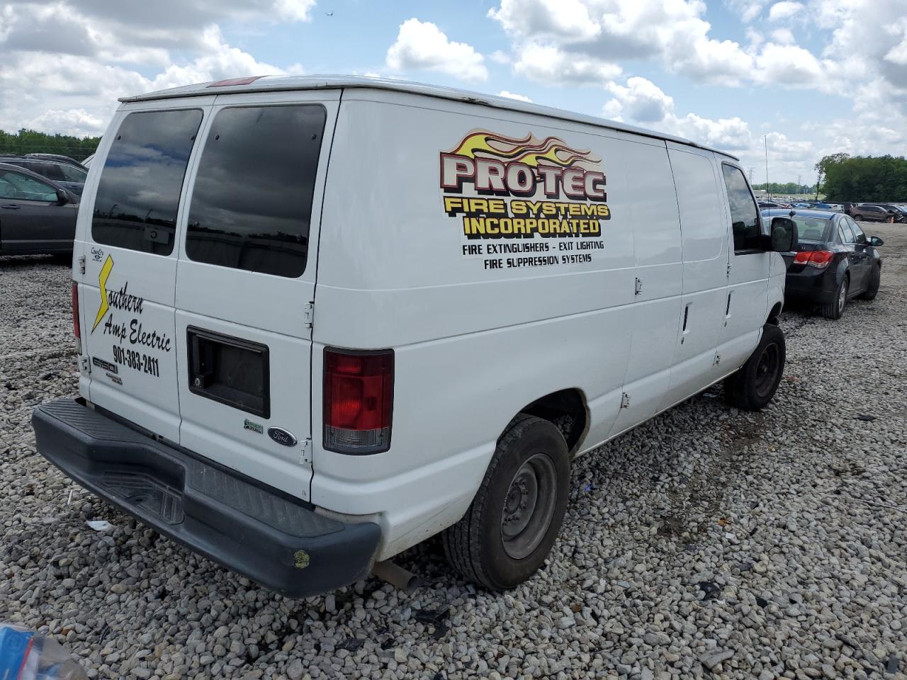 Photo 2 VIN: 1FTNE1EW3BDB06058 - FORD ECONOLINE 