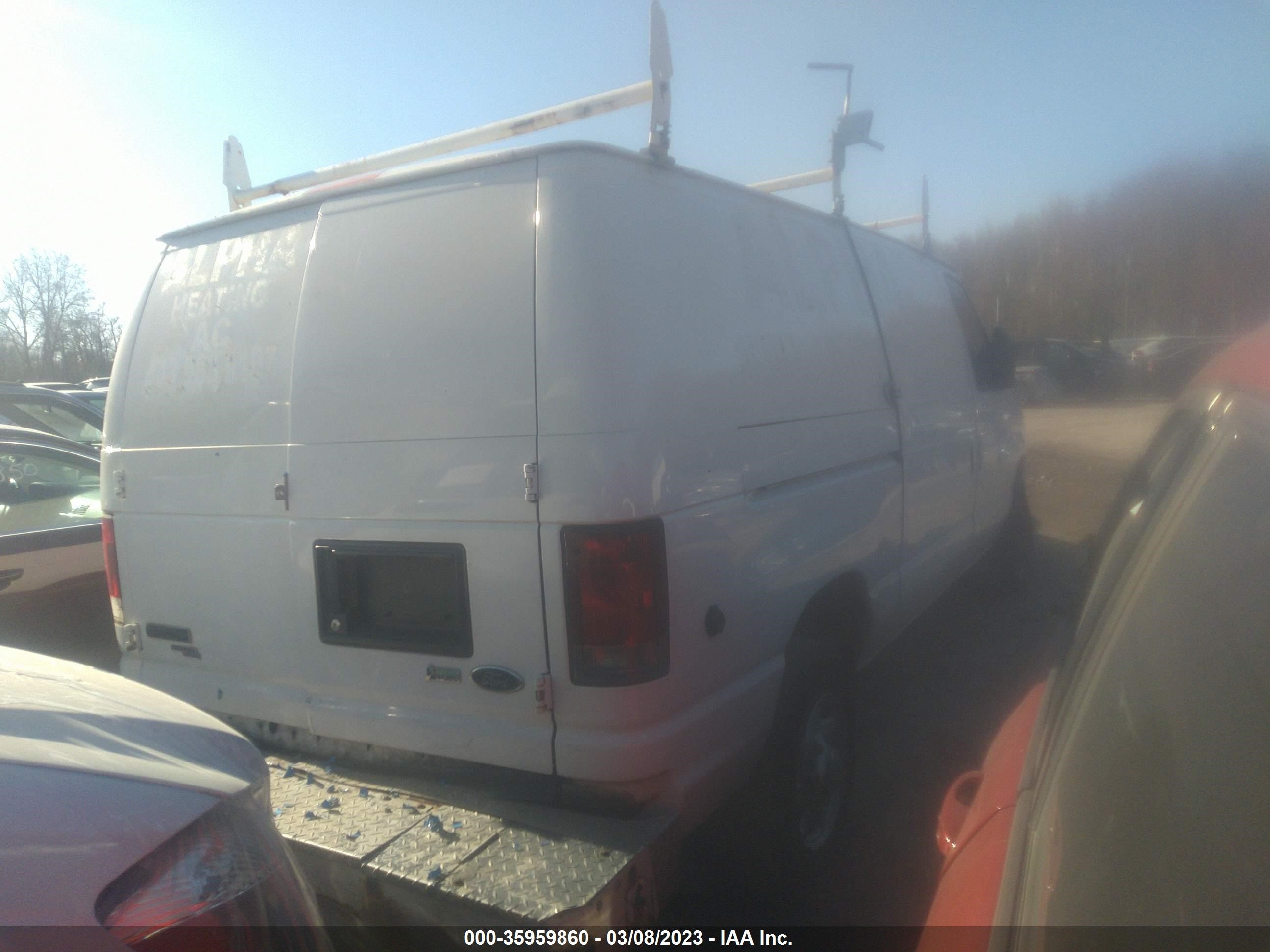 Photo 3 VIN: 1FTNE1EW5BDB14114 - FORD ECONOLINE 