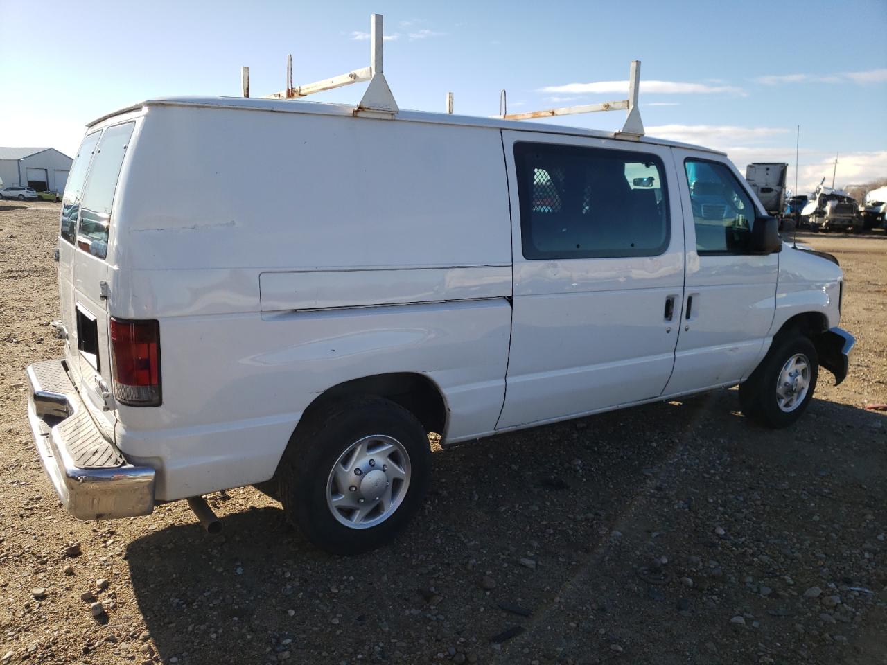 Photo 2 VIN: 1FTNE1EW9BDB06324 - FORD ECONOLINE 