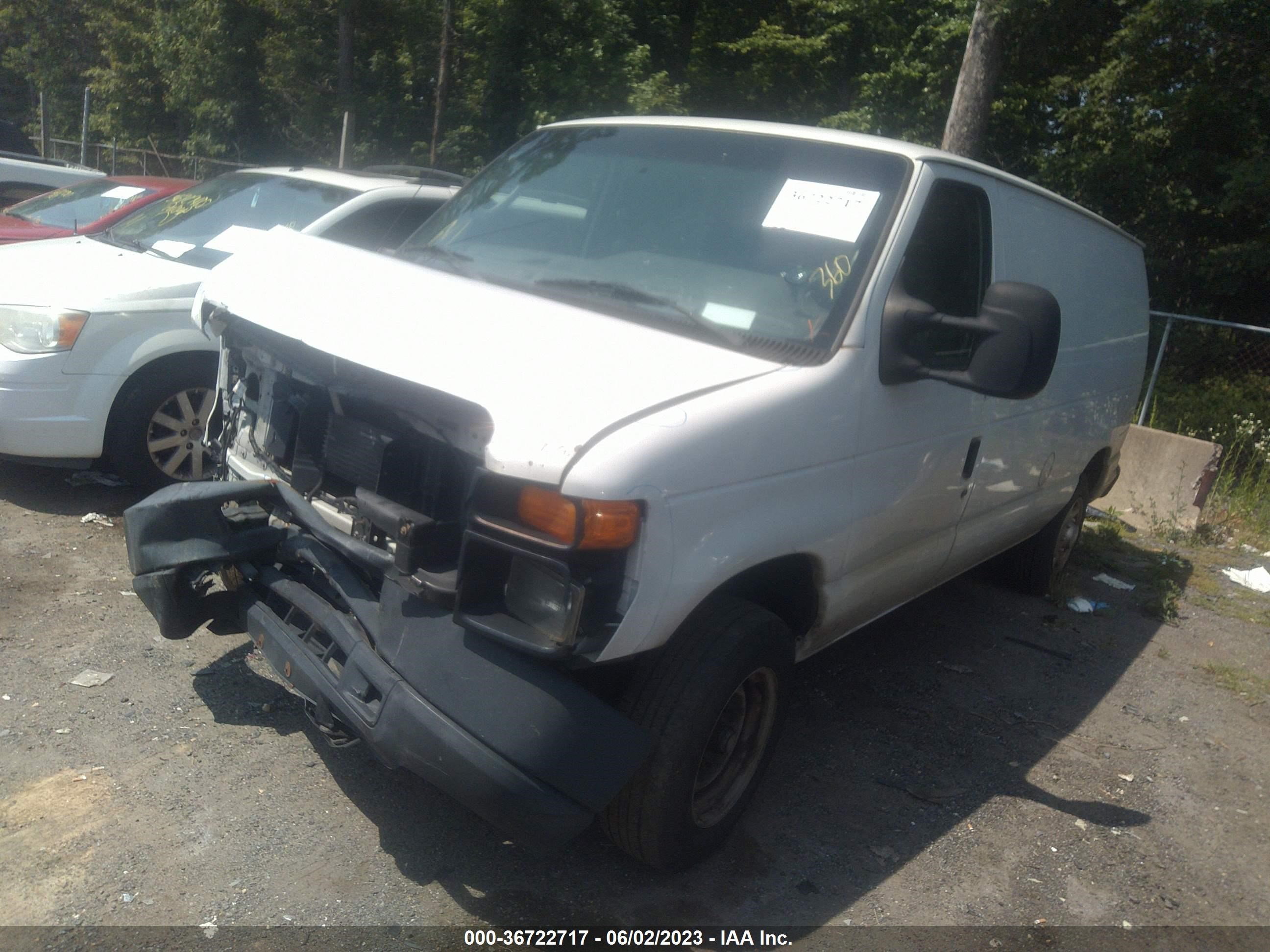 Photo 1 VIN: 1FTNE1EWXCDB28950 - FORD ECONOLINE 