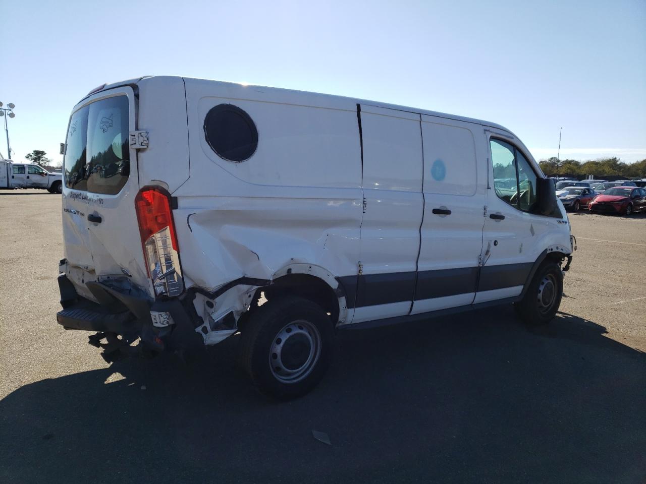 Photo 2 VIN: 1FTNE1ZM4FKA36211 - FORD TRANSIT 