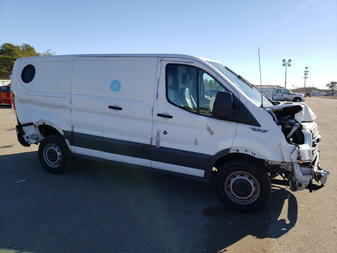 Photo 3 VIN: 1FTNE1ZM4FKA36211 - FORD TRANSIT 