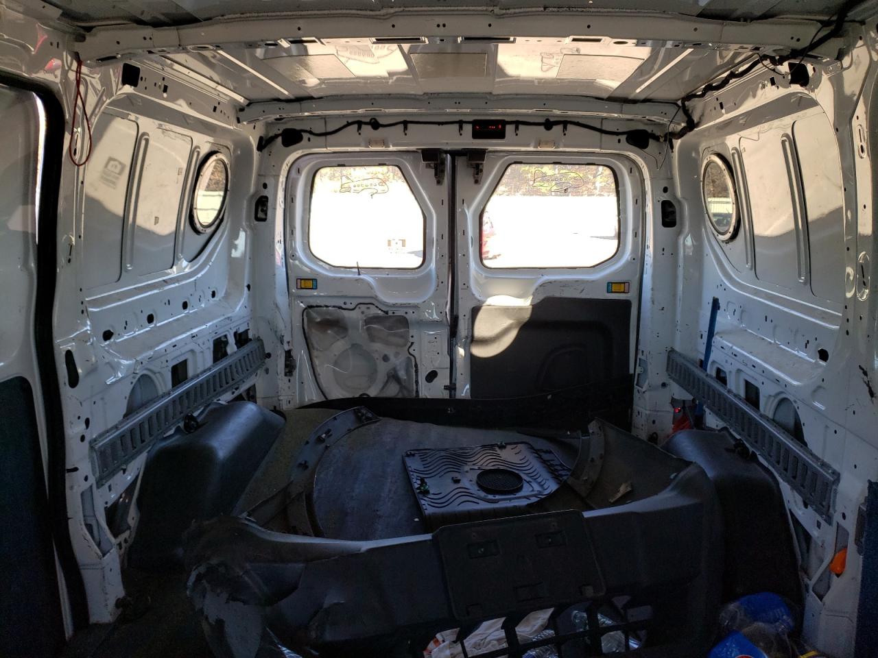 Photo 9 VIN: 1FTNE1ZM4FKA36211 - FORD TRANSIT 