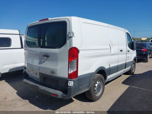 Photo 3 VIN: 1FTNE1ZM9FKA78969 - FORD TRANSIT-150 