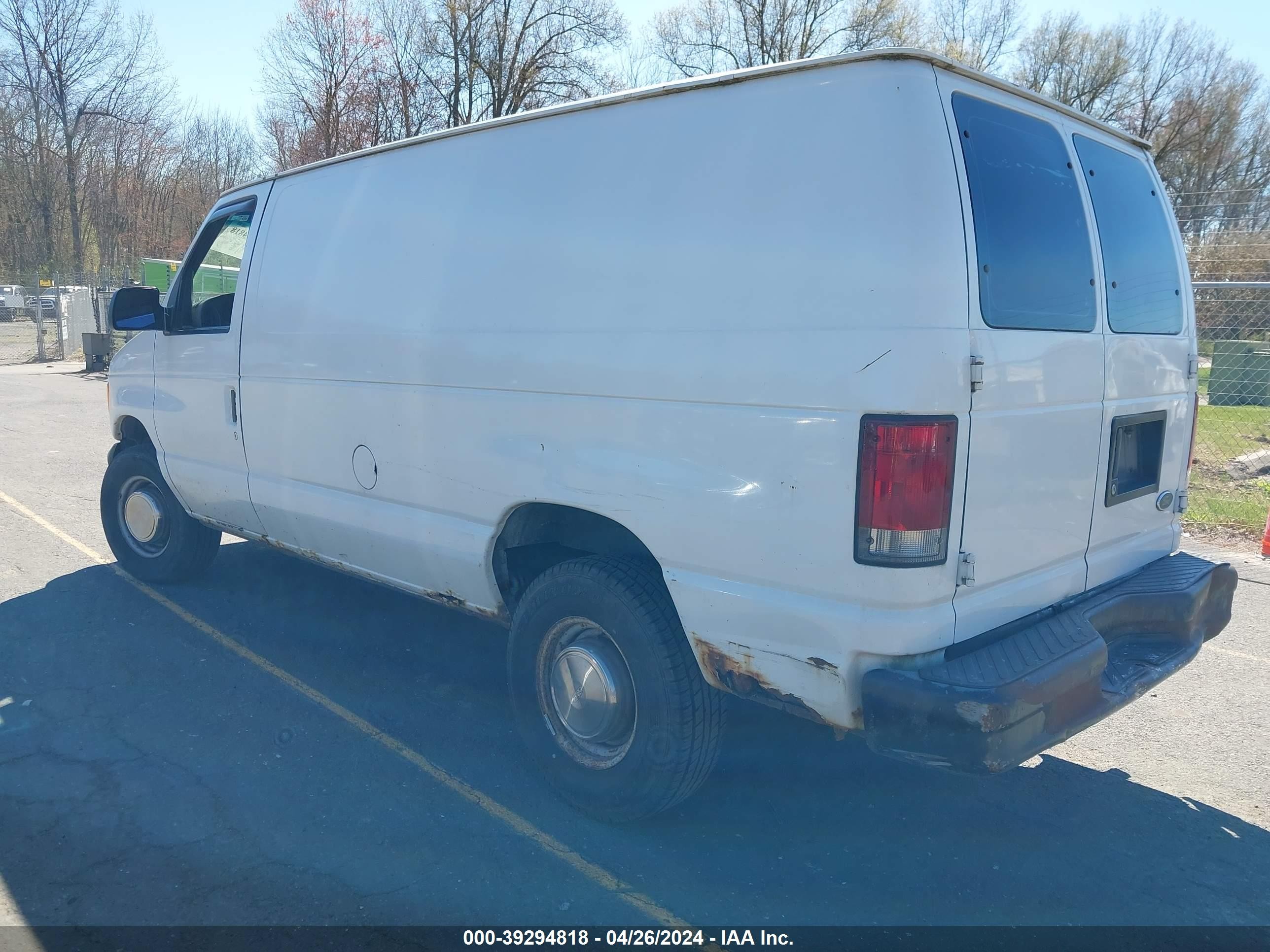 Photo 2 VIN: 1FTNE24262HB16502 - FORD ECONOLINE 