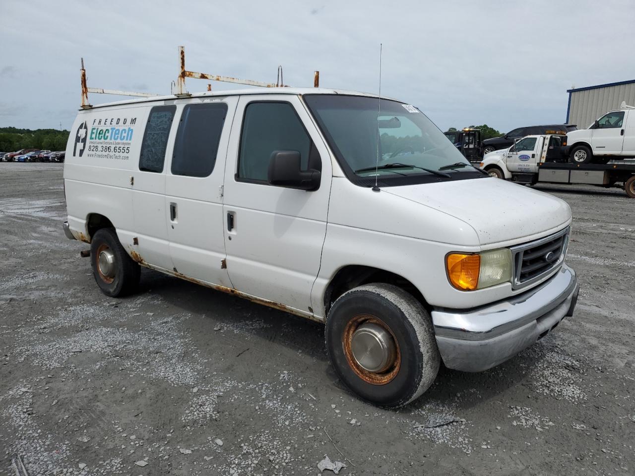 Photo 3 VIN: 1FTNE24L04HA80382 - FORD ECONOLINE 