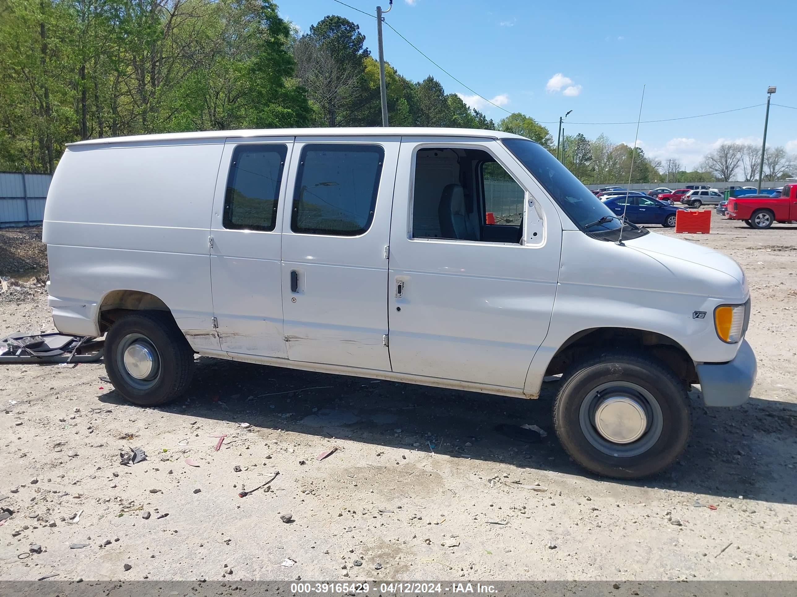 Photo 13 VIN: 1FTNE24L0YHA32628 - FORD ECONOLINE 