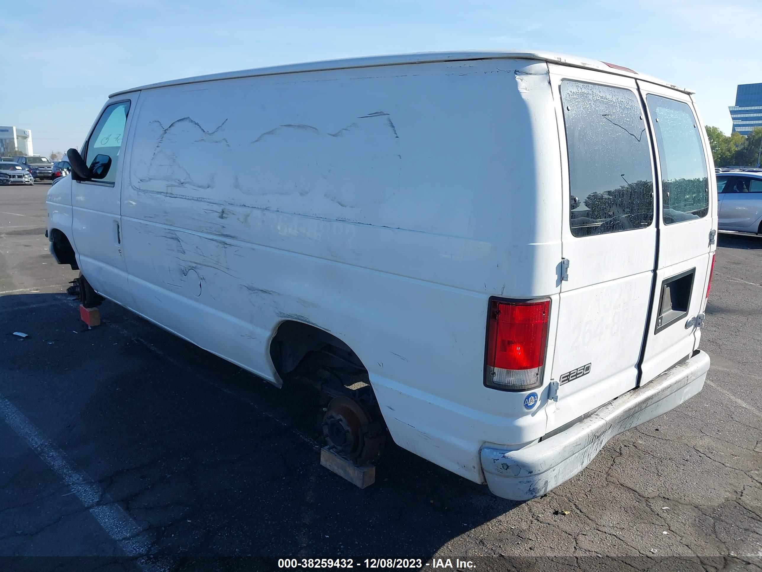 Photo 2 VIN: 1FTNE24L1YHB76124 - FORD ECONOLINE 