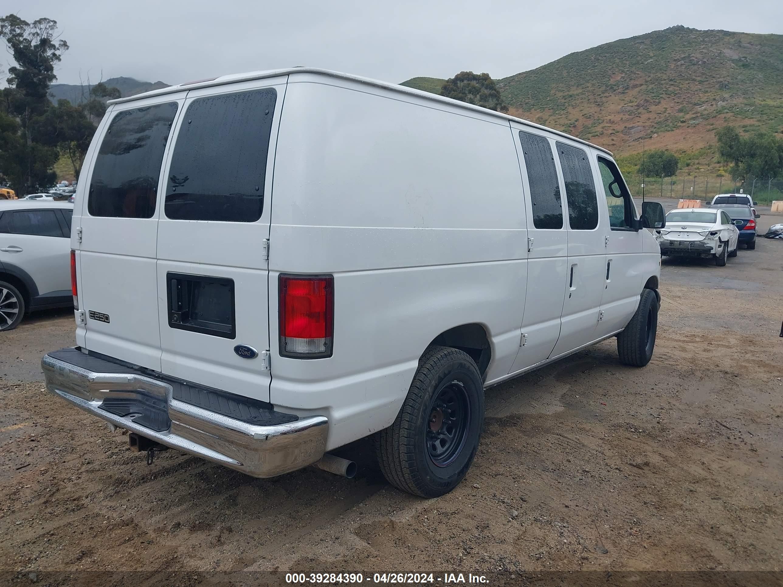 Photo 3 VIN: 1FTNE24L41HA30449 - FORD ECONOLINE 