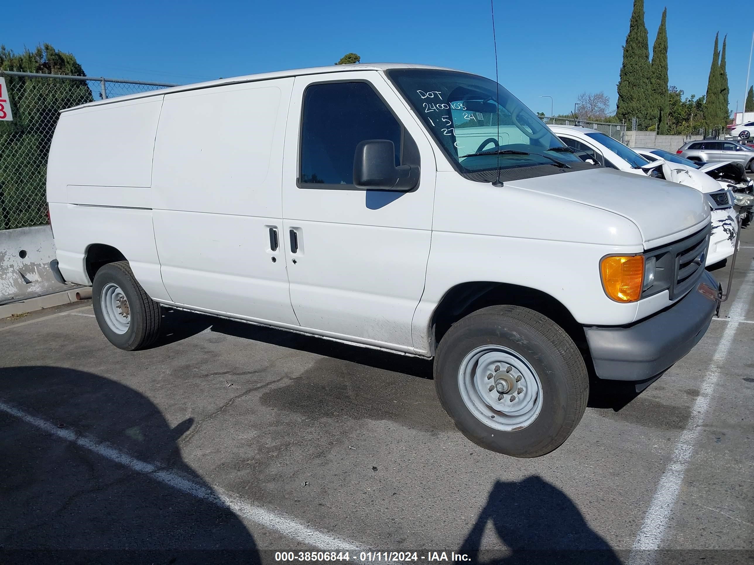 Photo 11 VIN: 1FTNE24L47DA01422 - FORD ECONOLINE 