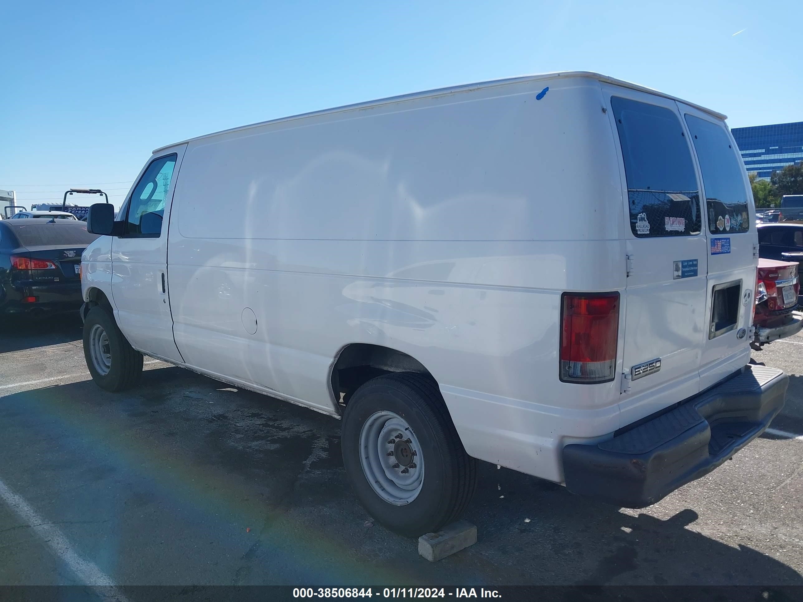 Photo 2 VIN: 1FTNE24L47DA01422 - FORD ECONOLINE 