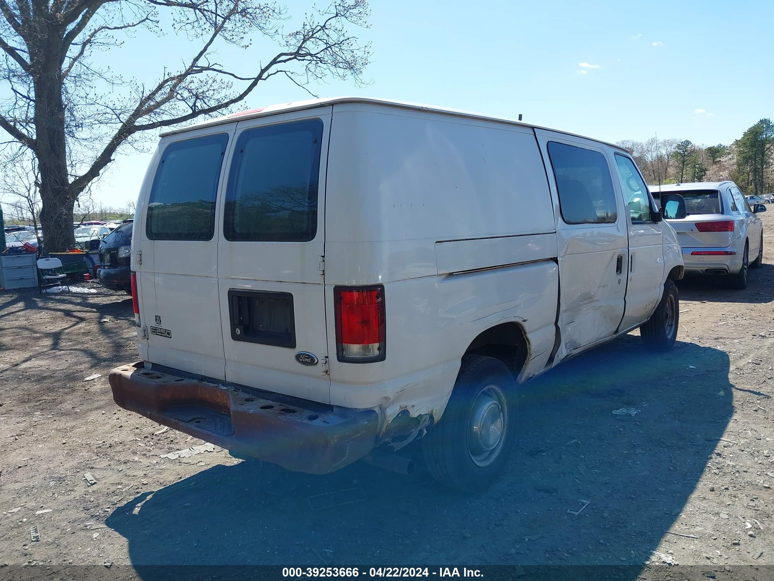 Photo 3 VIN: 1FTNE24L61HB48129 - FORD ECONOLINE 