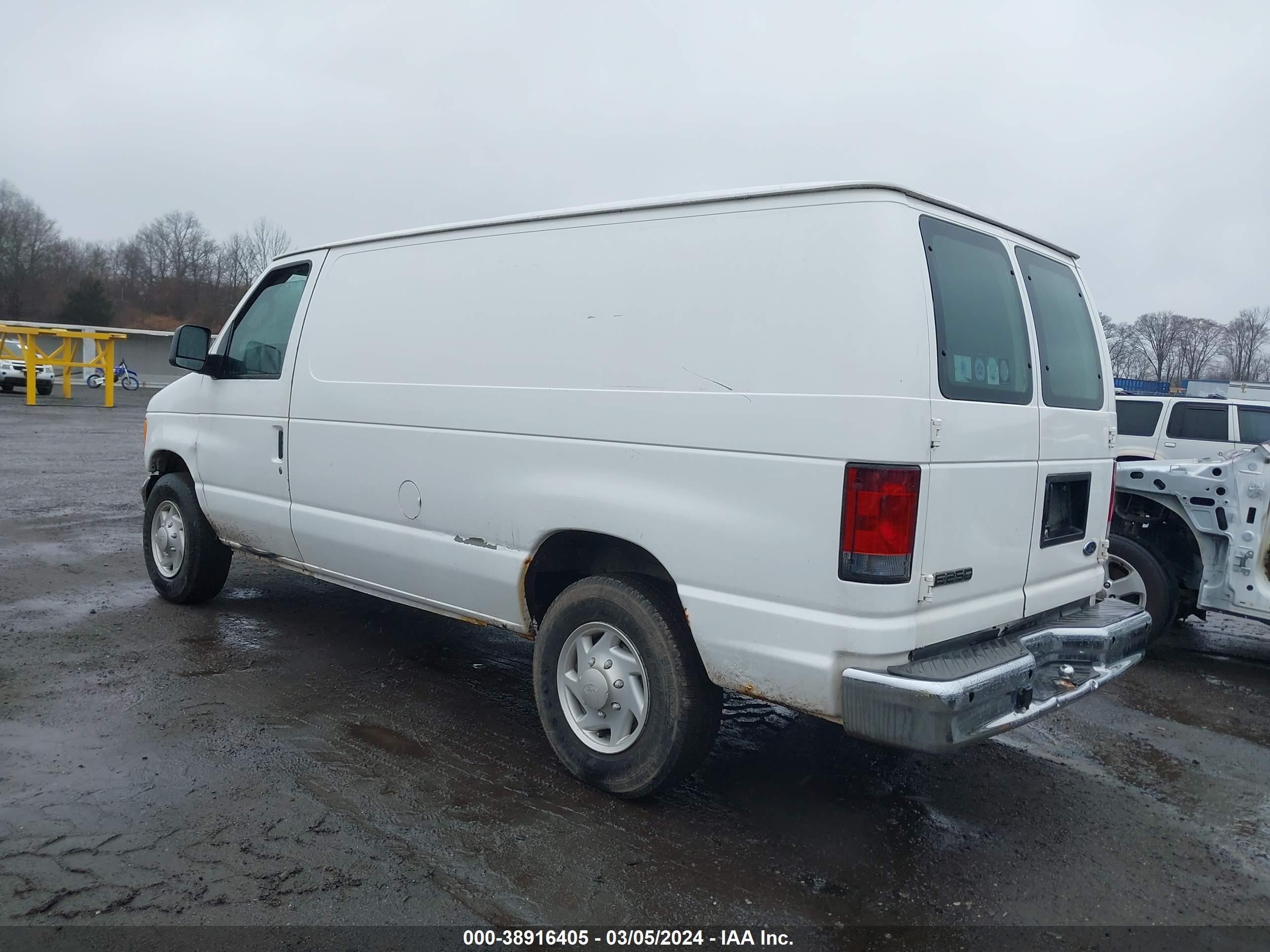 Photo 2 VIN: 1FTNE24L66DA97410 - FORD ECONOLINE 