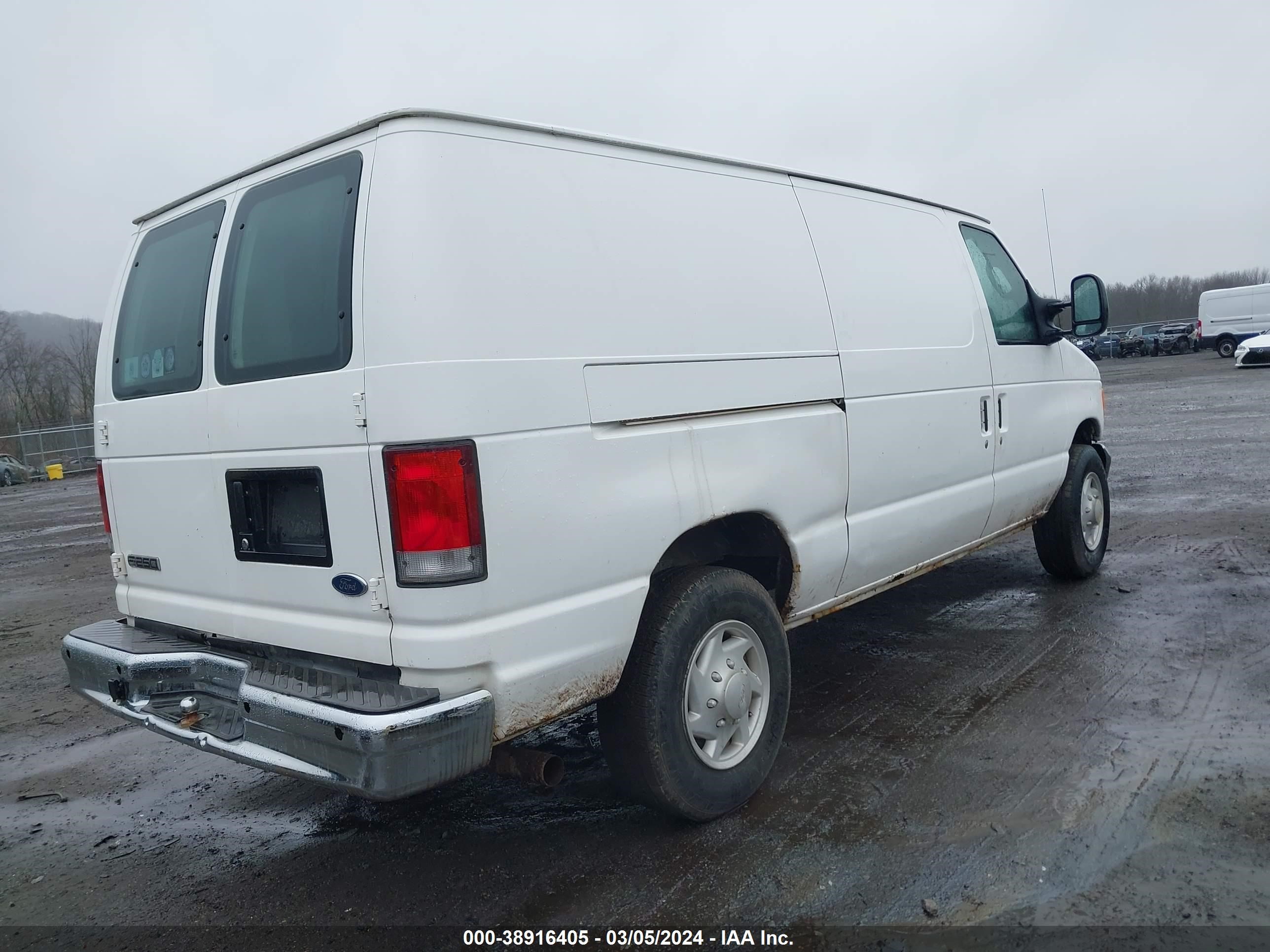 Photo 3 VIN: 1FTNE24L66DA97410 - FORD ECONOLINE 