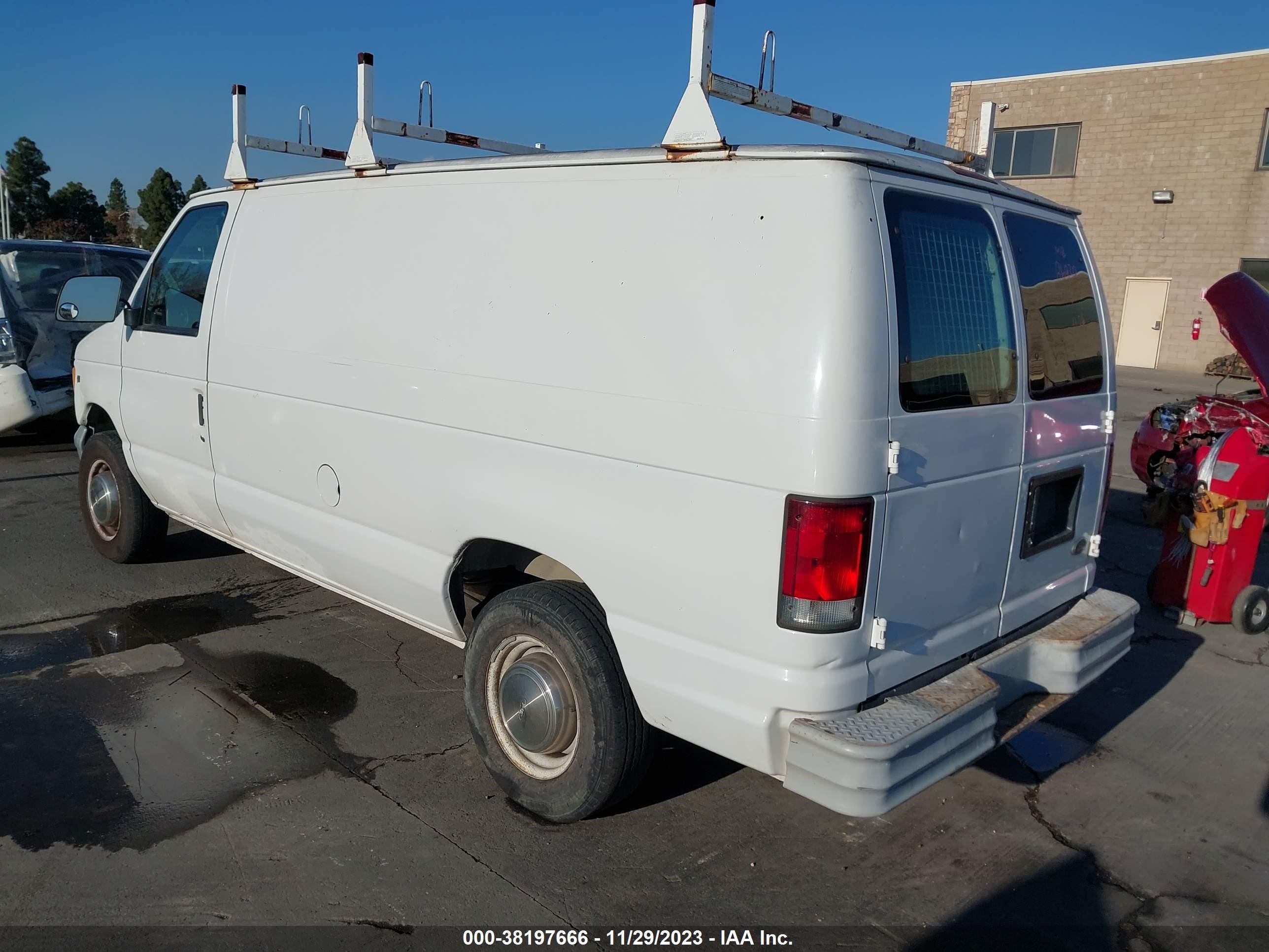 Photo 2 VIN: 1FTNE24L6YHB08496 - FORD ECONOLINE 