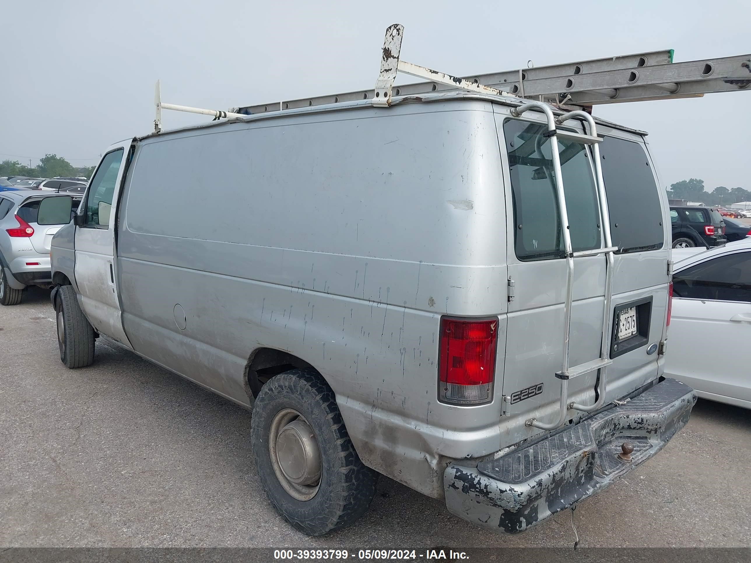 Photo 2 VIN: 1FTNE24L82HB72255 - FORD ECONOLINE 