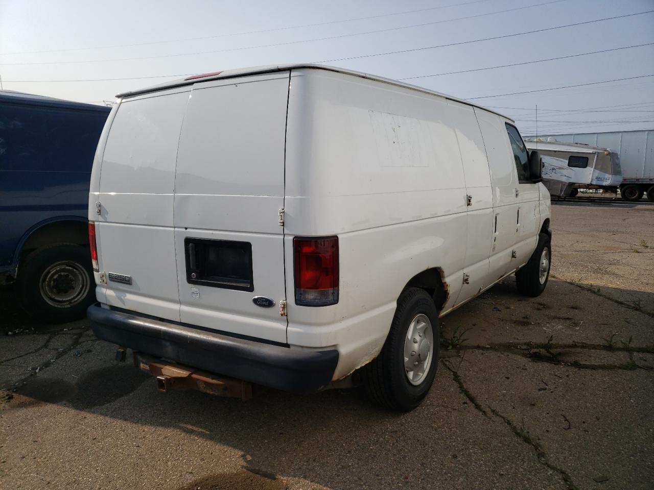 Photo 2 VIN: 1FTNE24L88DA03708 - FORD ECONOLINE 