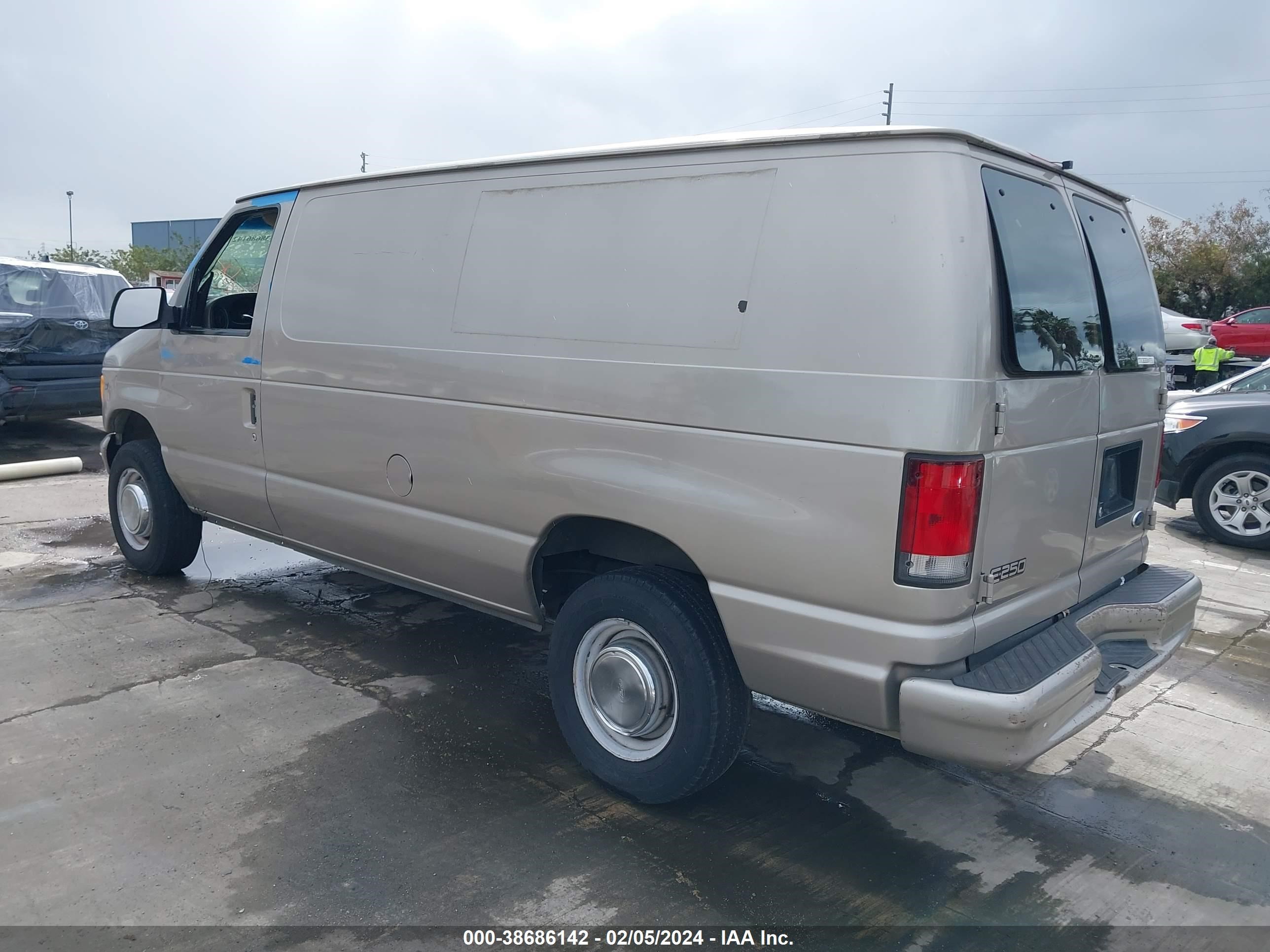 Photo 2 VIN: 1FTNE24L91HA93823 - FORD ECONOLINE 