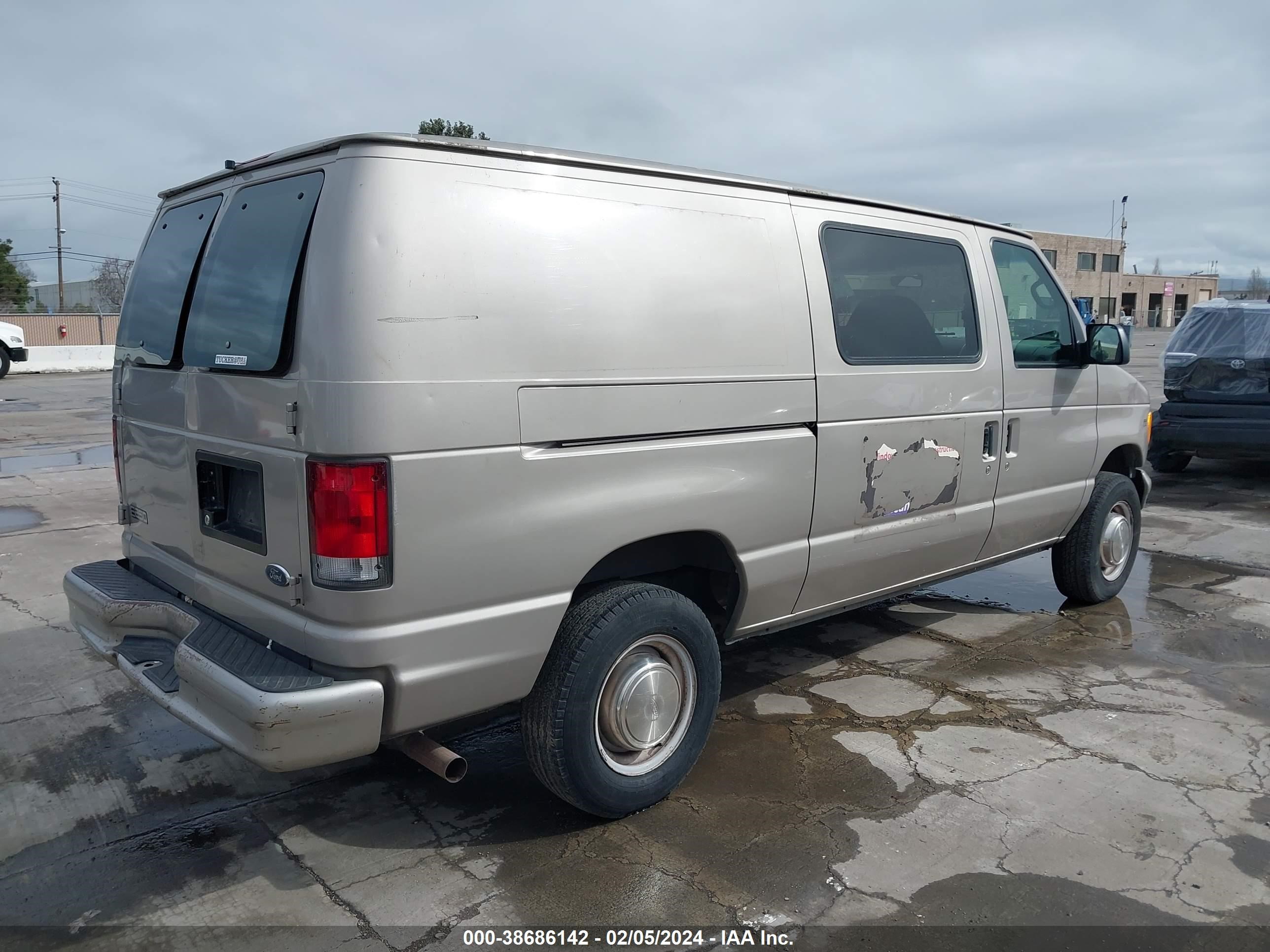 Photo 3 VIN: 1FTNE24L91HA93823 - FORD ECONOLINE 