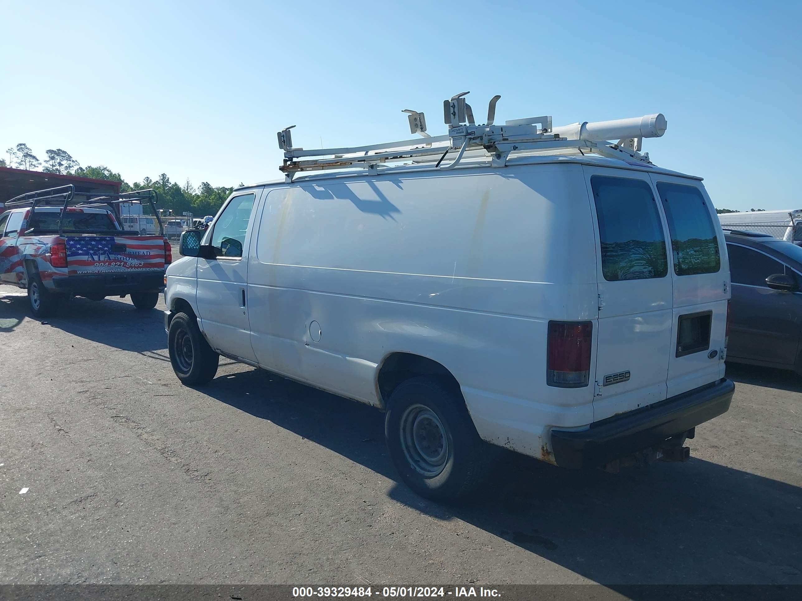 Photo 2 VIN: 1FTNE24W08DA14924 - FORD ECONOLINE 