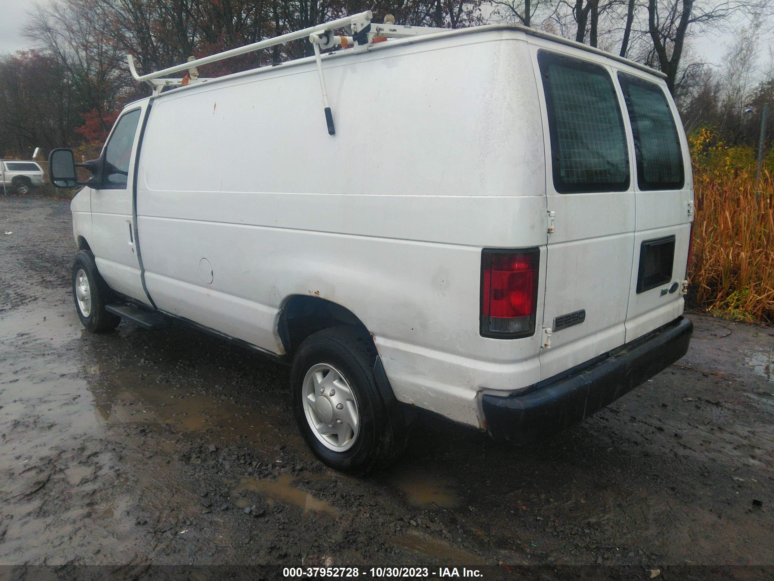 Photo 2 VIN: 1FTNE24W09DA78169 - FORD ECONOLINE 