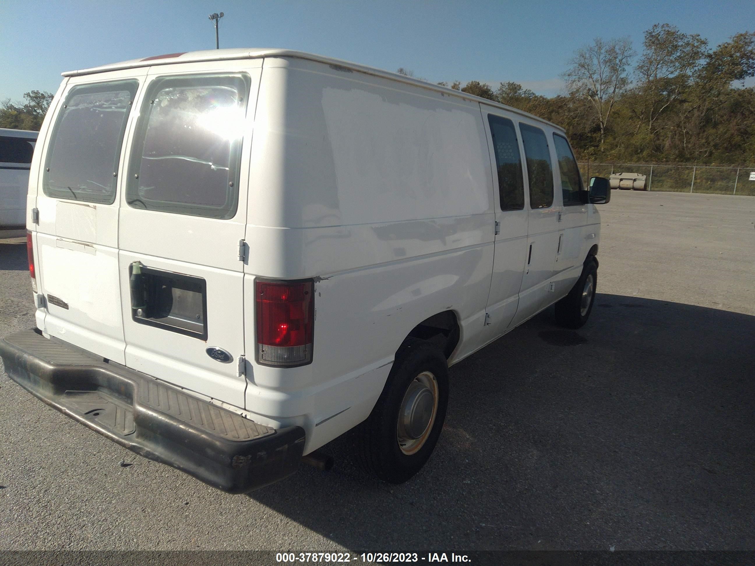 Photo 3 VIN: 1FTNE24W13HA10334 - FORD ECONOLINE 