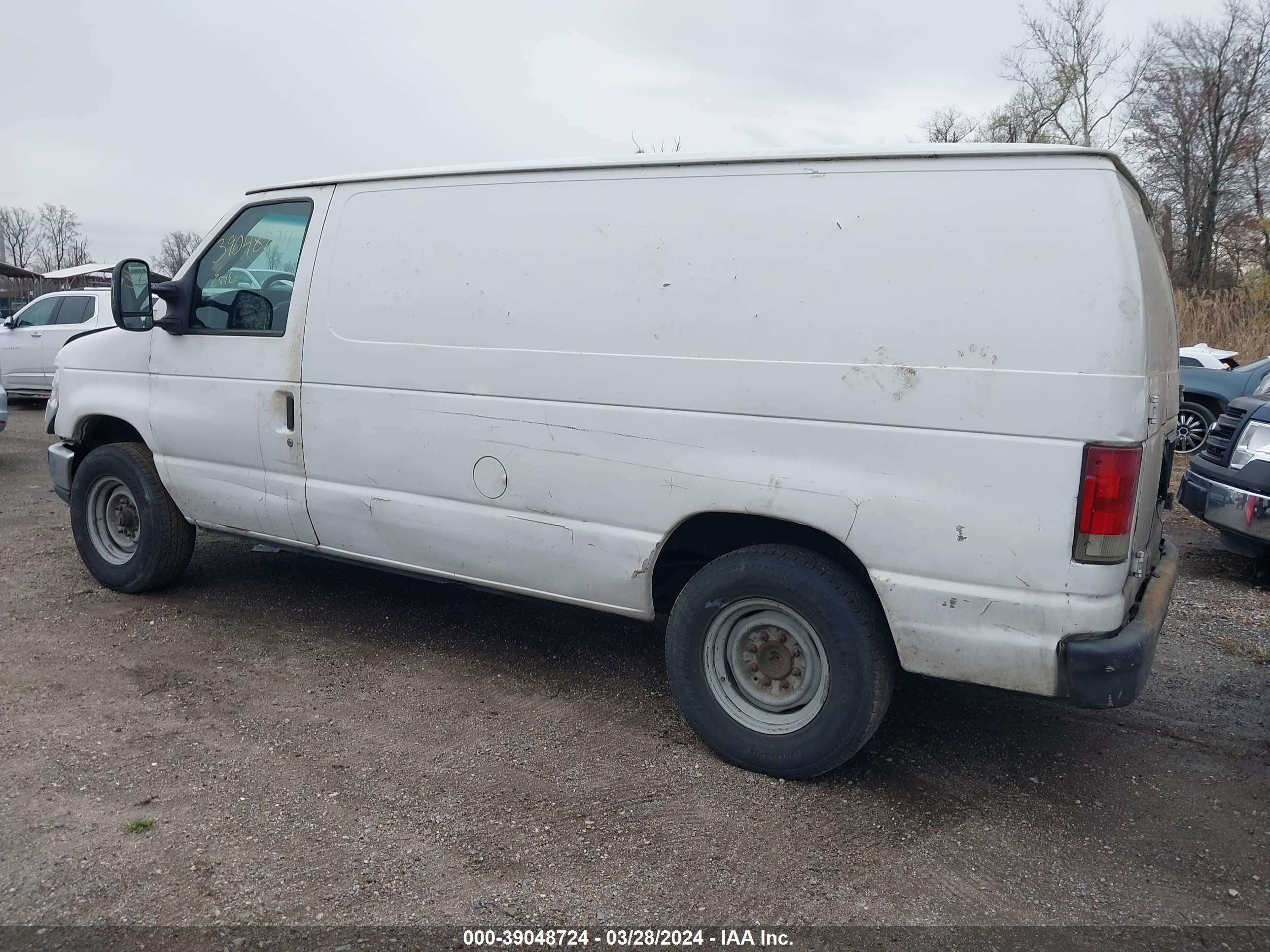 Photo 2 VIN: 1FTNE24W18DA99014 - FORD ECONOLINE 