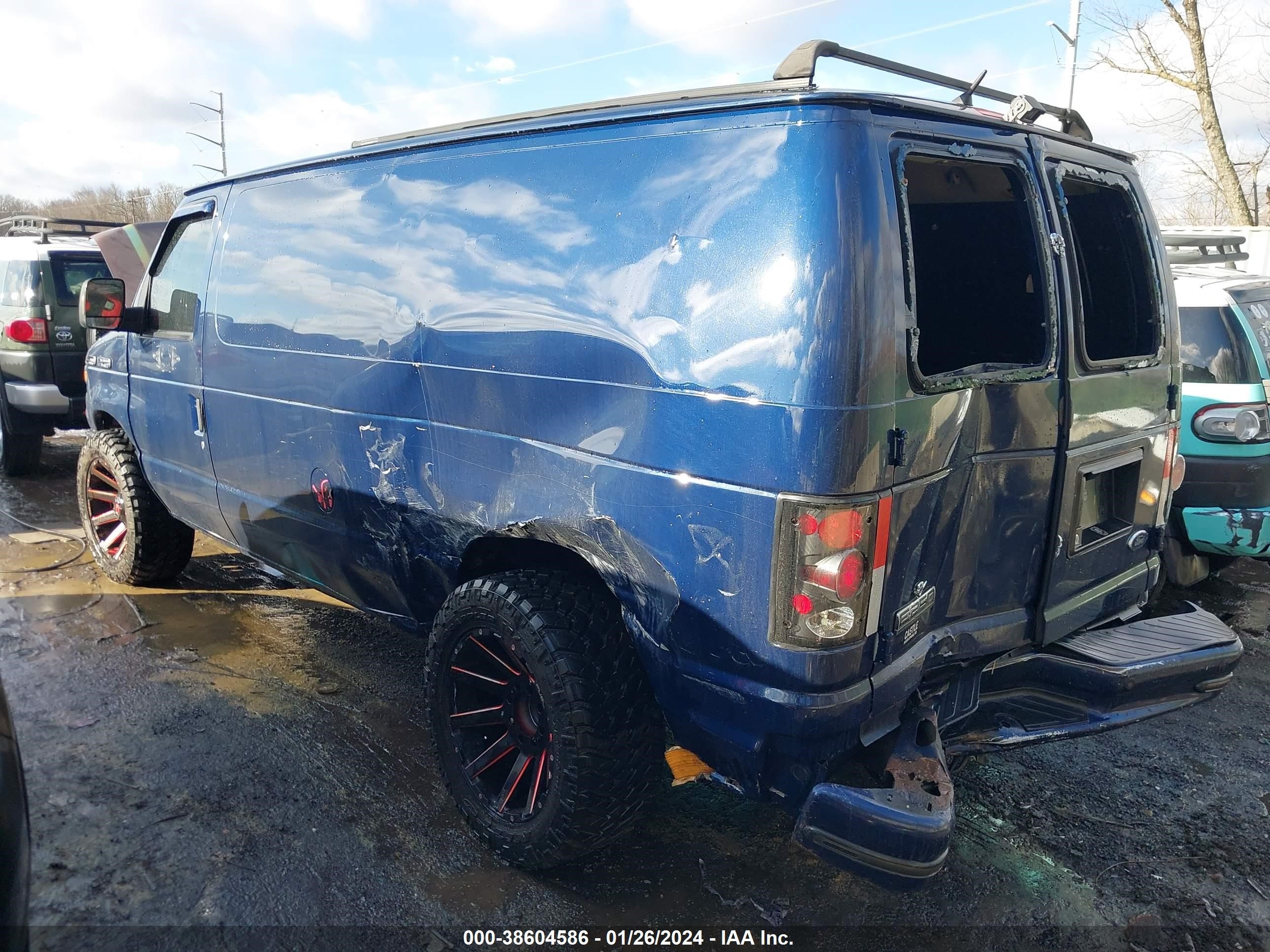 Photo 2 VIN: 1FTNE24W38DA23729 - FORD ECONOLINE 