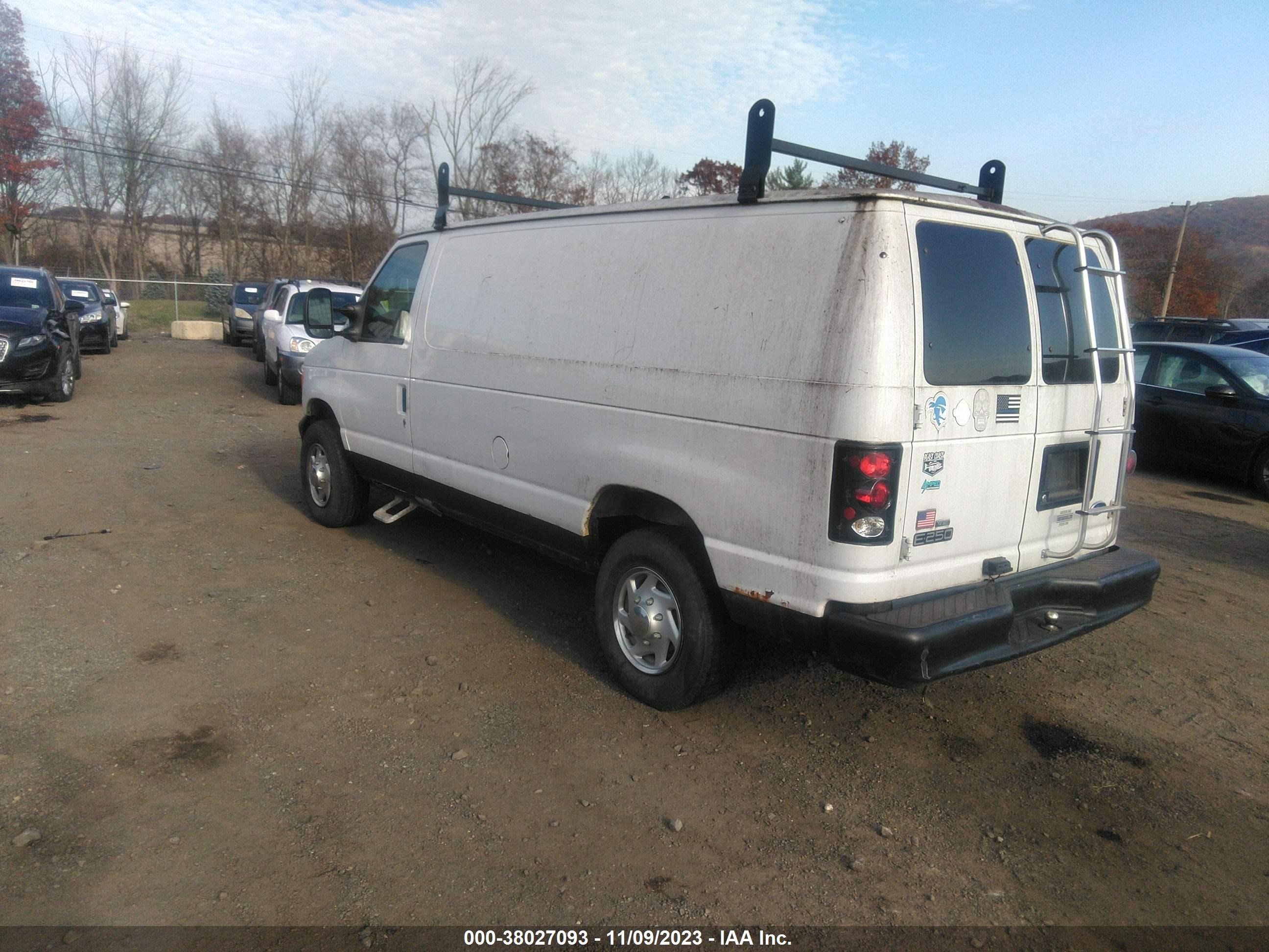 Photo 2 VIN: 1FTNE24W55HA83127 - FORD ECONOLINE 