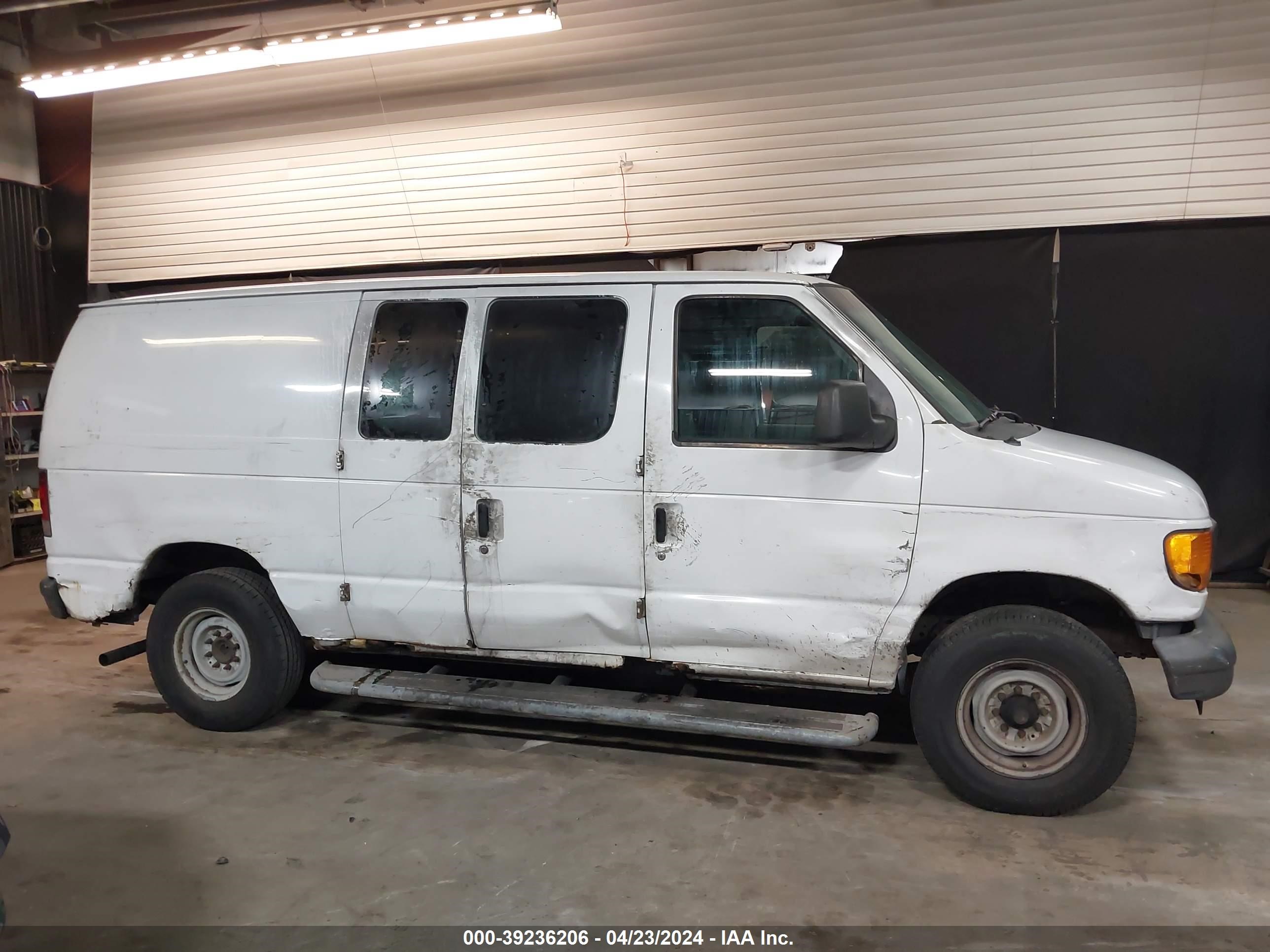 Photo 12 VIN: 1FTNE24W57DA41390 - FORD ECONOLINE 