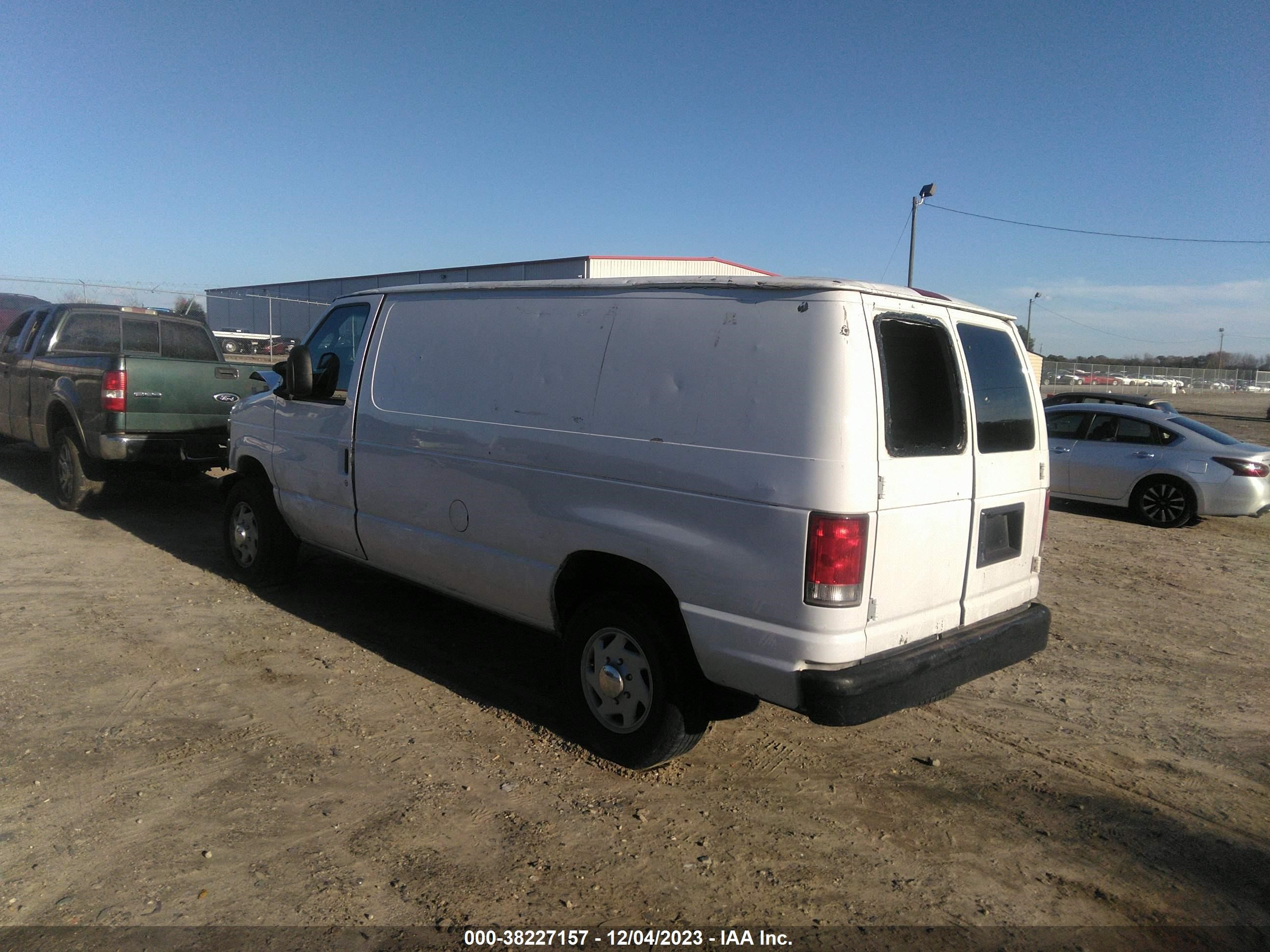 Photo 2 VIN: 1FTNE24W69DA23354 - FORD ECONOLINE 