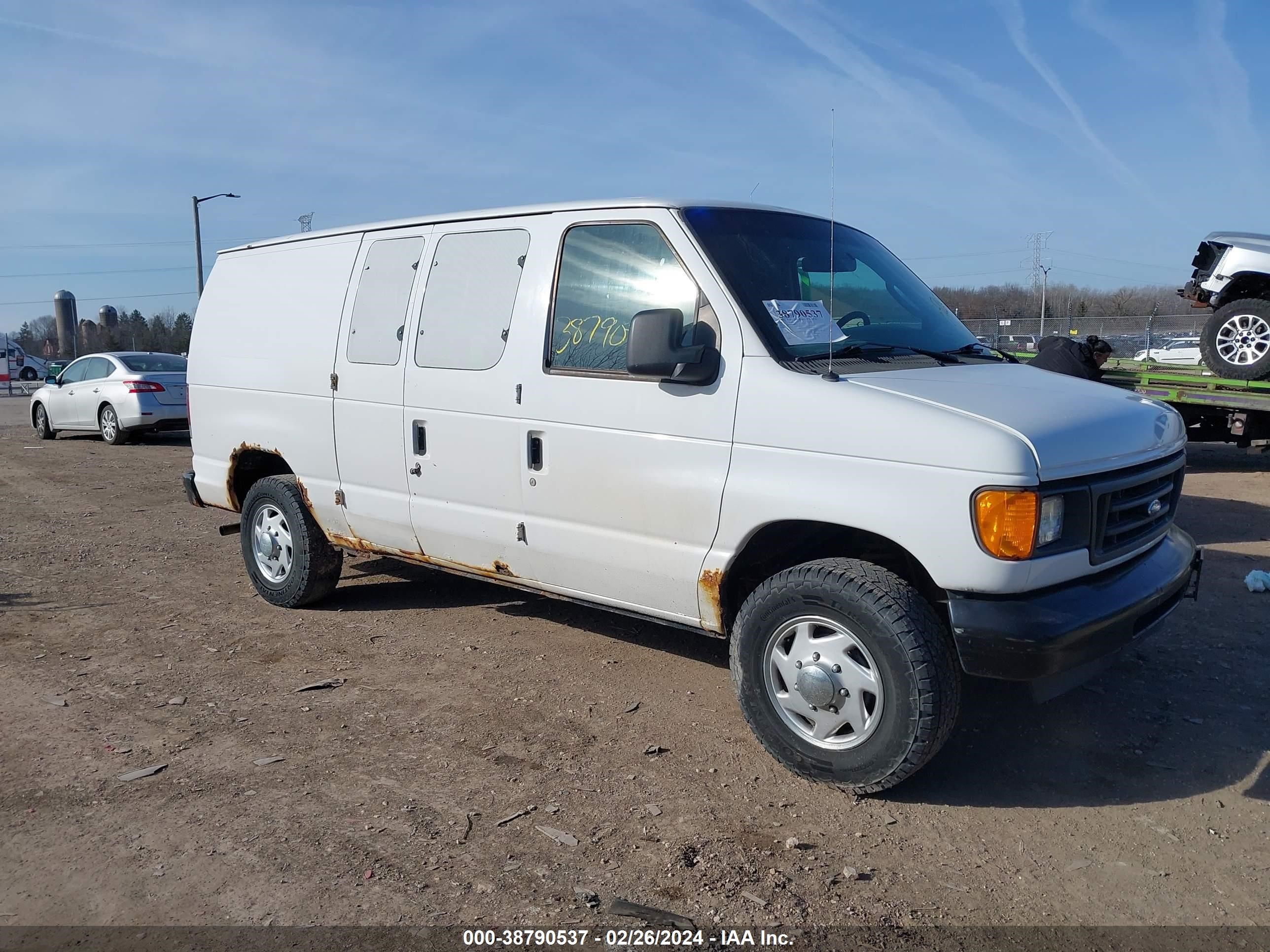 Photo 0 VIN: 1FTNE24W85HA48310 - FORD ECONOLINE 