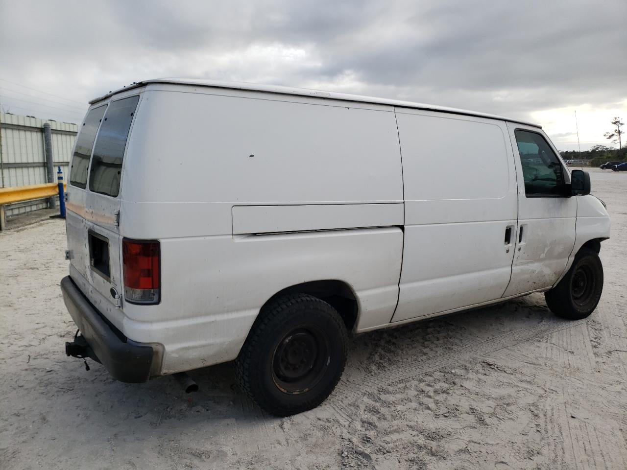 Photo 2 VIN: 1FTNE24W95HA80523 - FORD ECONOLINE 