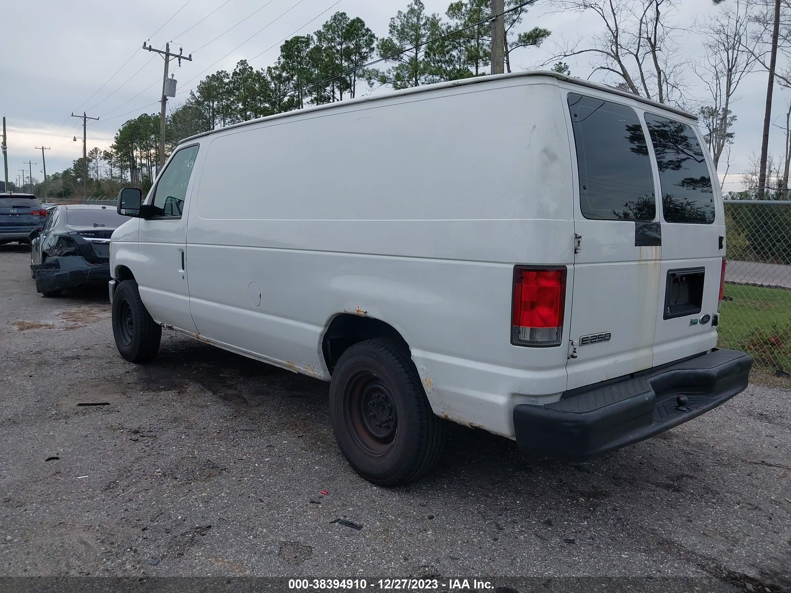 Photo 2 VIN: 1FTNE24W99DA48295 - FORD ECONOLINE 