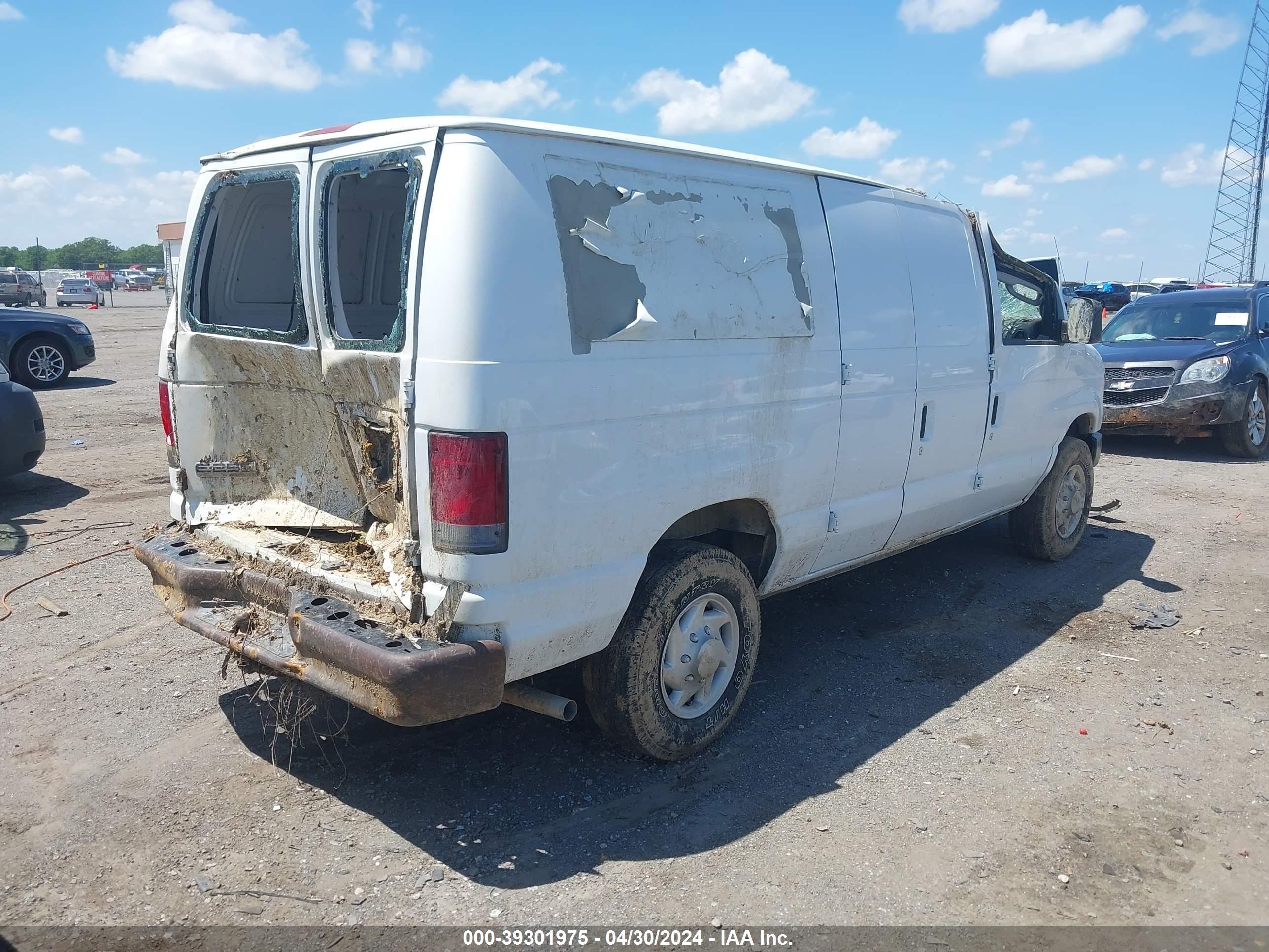 Photo 3 VIN: 1FTNE24WX8DB27649 - FORD ECONOLINE 