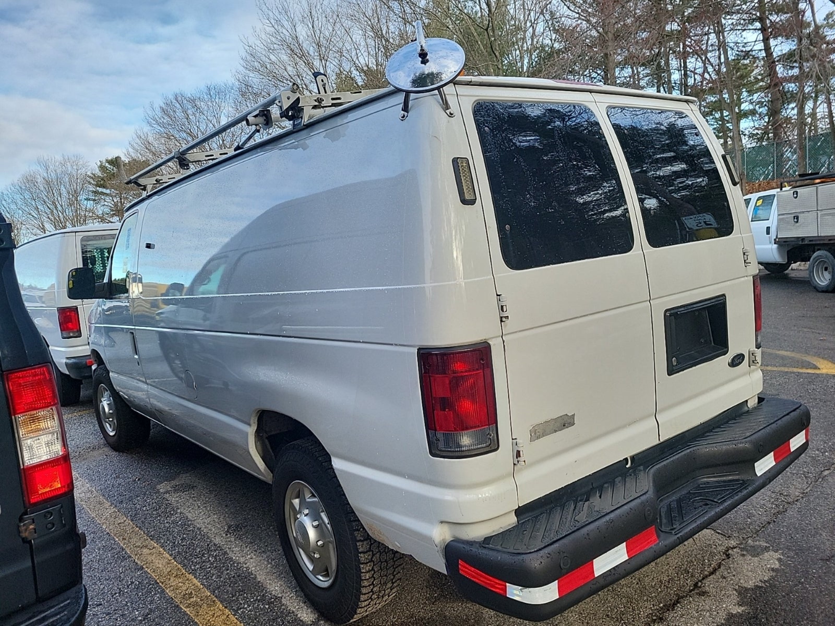 Photo 13 VIN: 1FTNE2EL5BDB34987 - FORD ECONOLINE 