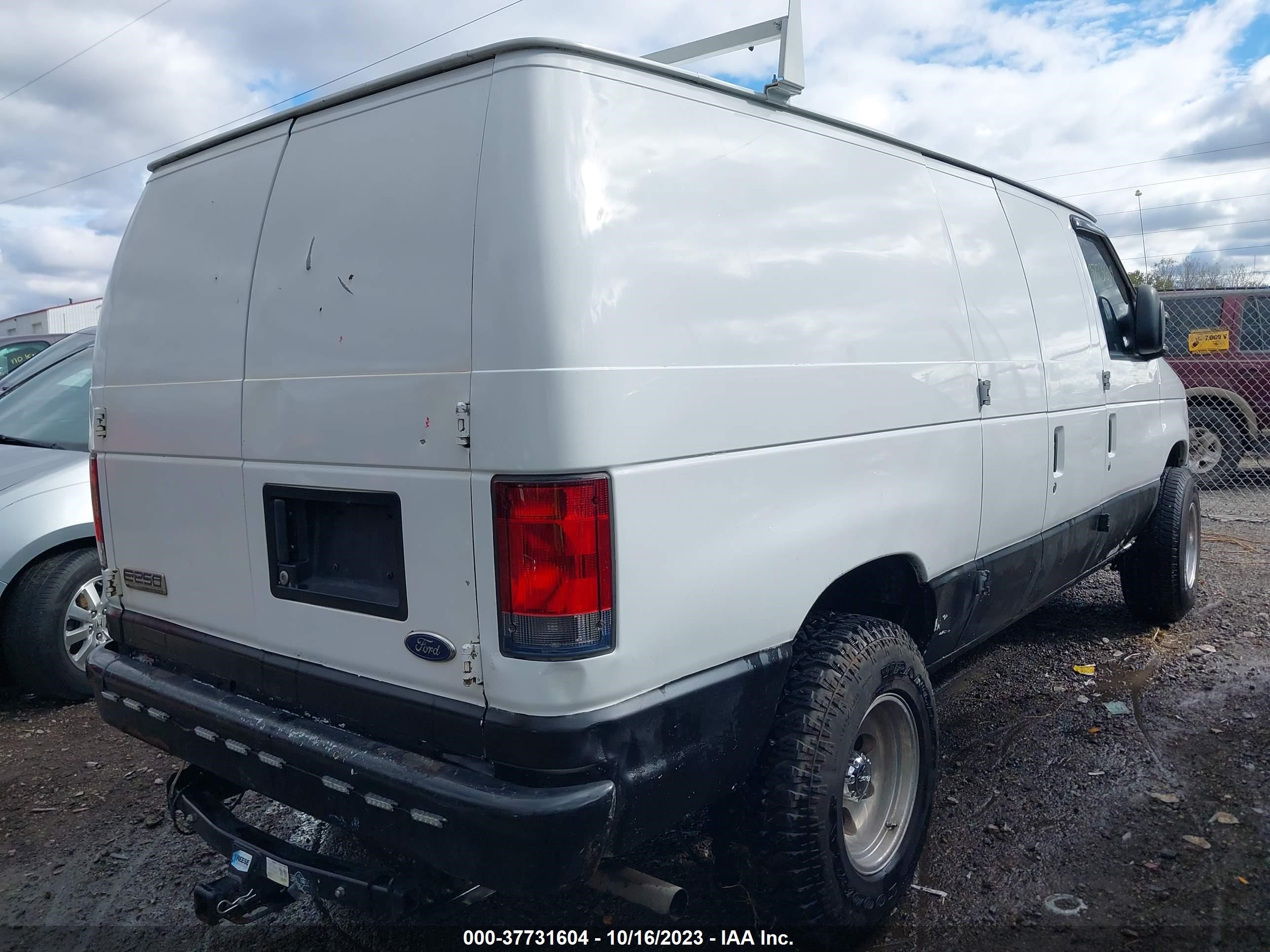 Photo 3 VIN: 1FTNE2EW2EDA77033 - FORD ECONOLINE 