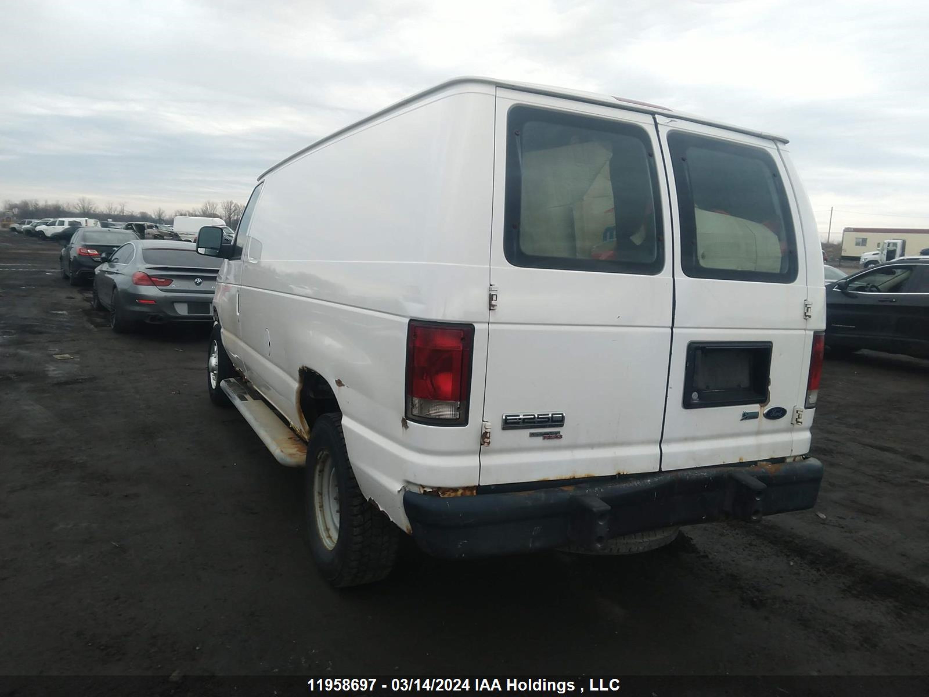 Photo 2 VIN: 1FTNE2EW4BDA95321 - FORD ECONOLINE 