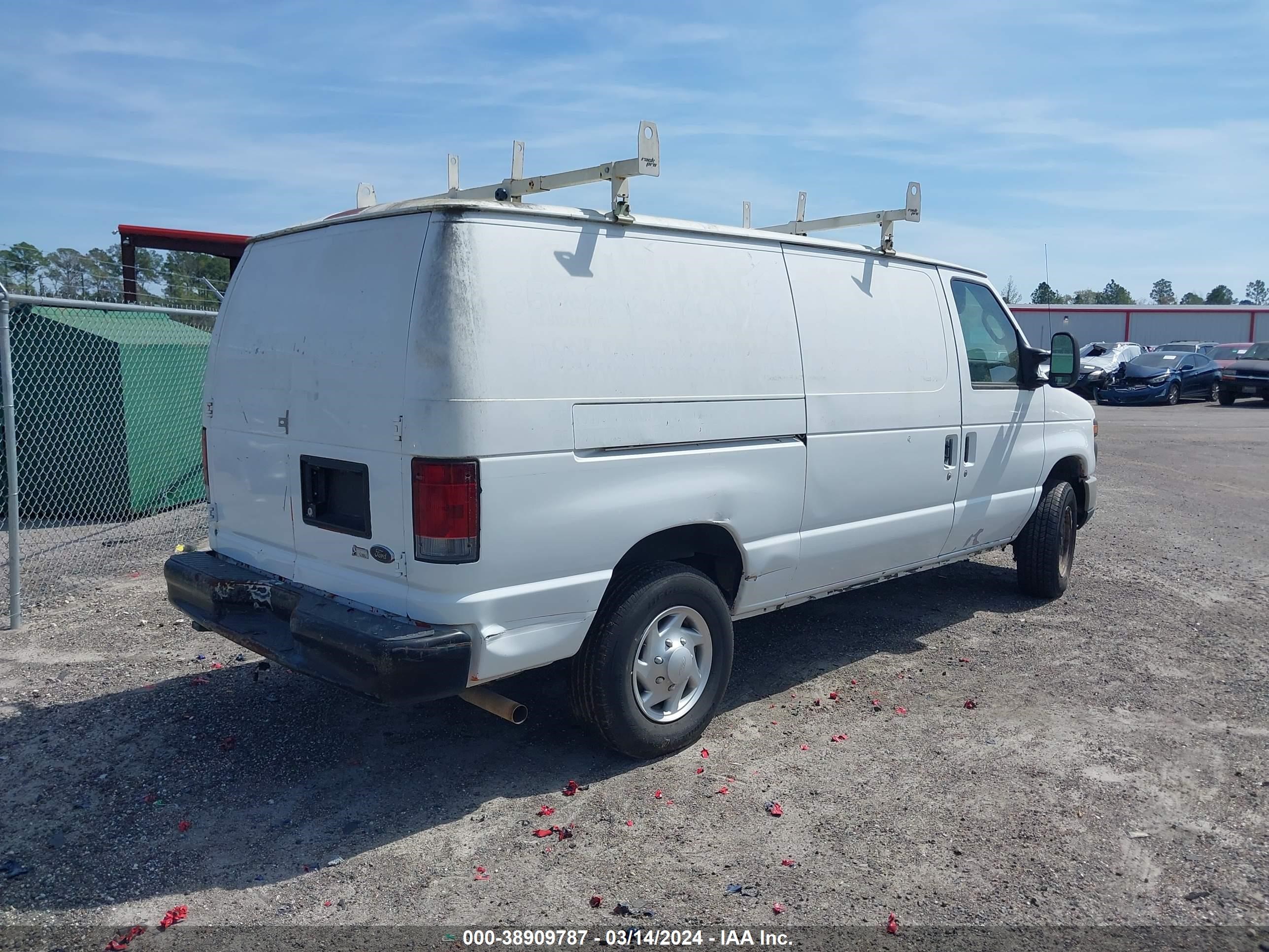 Photo 3 VIN: 1FTNE2EW7DDB35216 - FORD ECONOLINE 