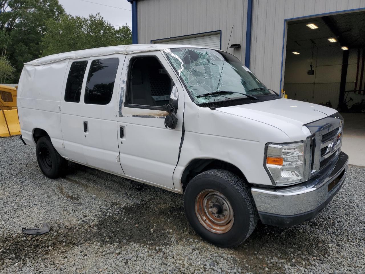 Photo 3 VIN: 1FTNE2EW9ADA33749 - FORD ECONOLINE 