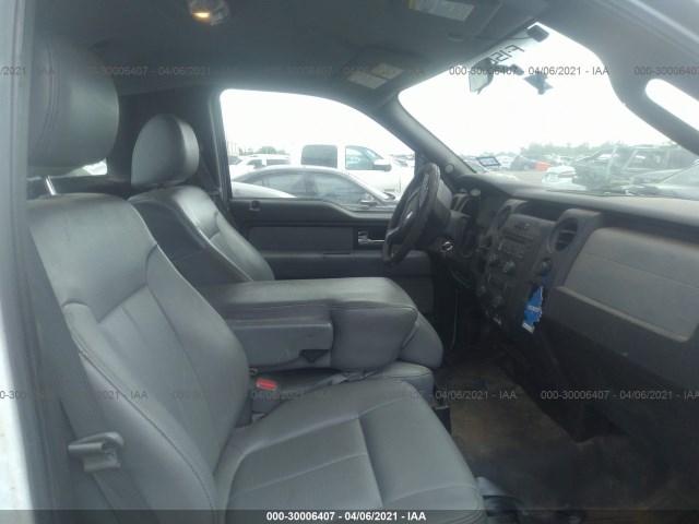 Photo 4 VIN: 1FTNF1CF2DKD64523 - FORD F-150 