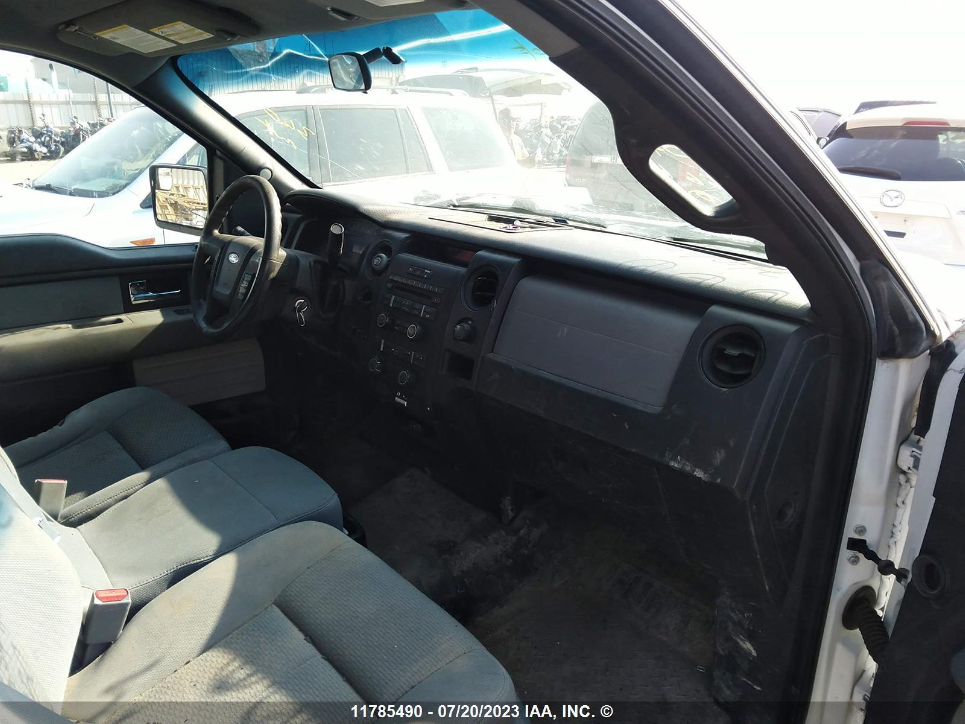 Photo 4 VIN: 1FTNF1CF7DKF62157 - FORD F-150 